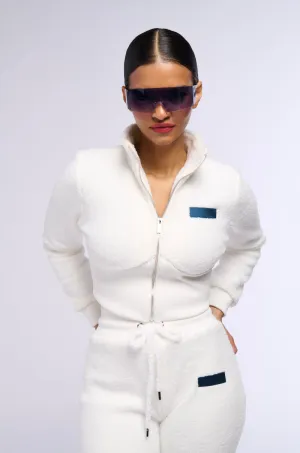 ULTRA FUZZY ZIP FRONT SWEATSHIRT Cozy clothing