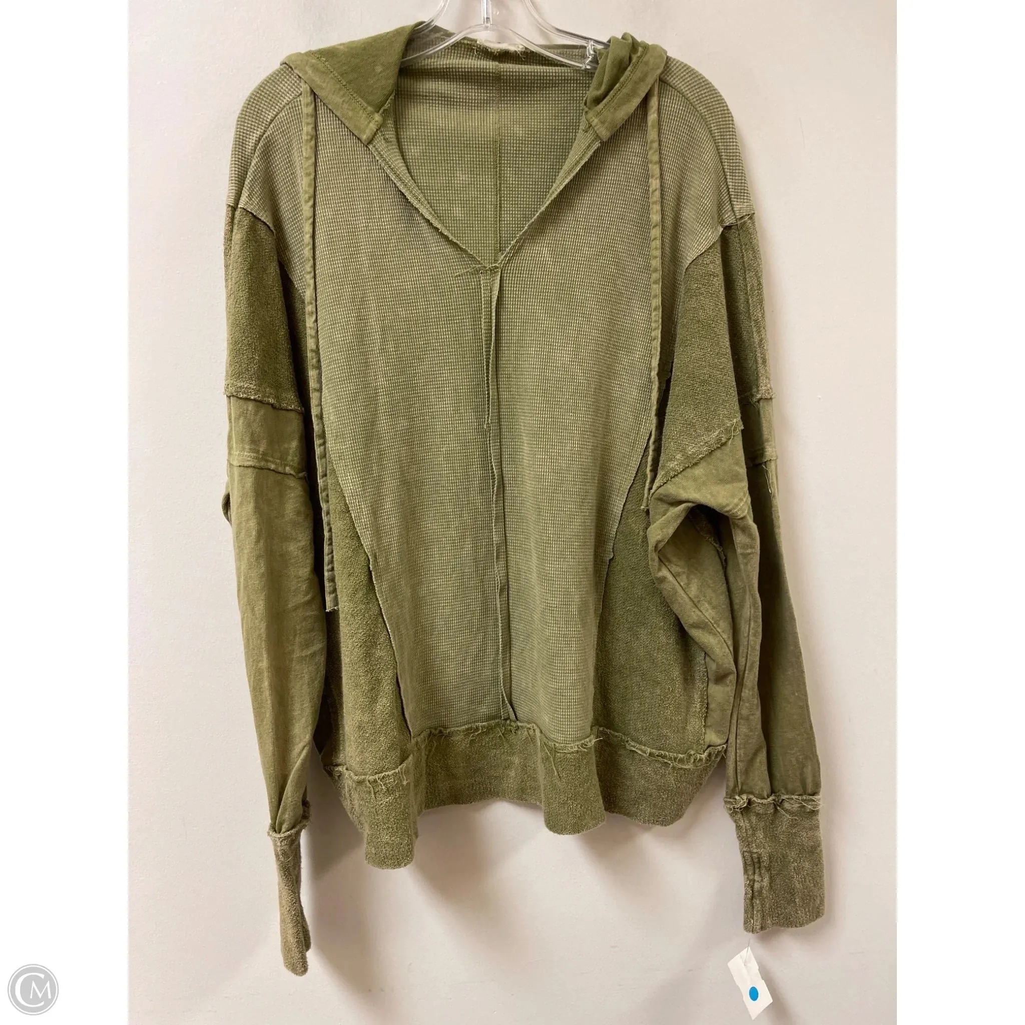 Lake Mood LowMaintenance Material Sweatshirt Hoodie By Clothes Mentor In Green, Size: L