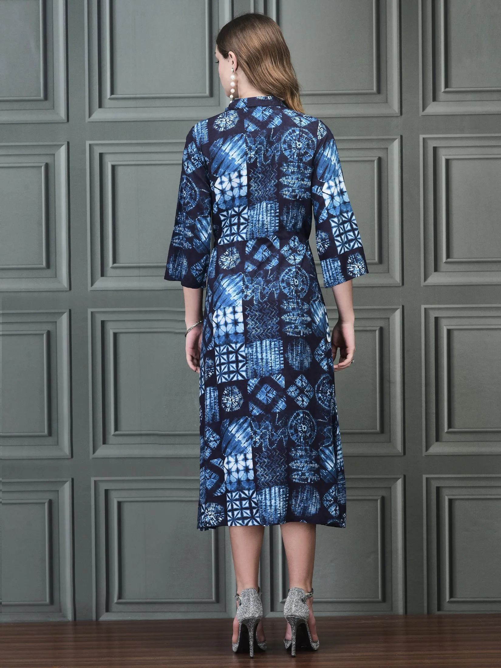 Soft Inner Lining QuickReleaseClosure Women Liva Indigo Geometric Print Dress