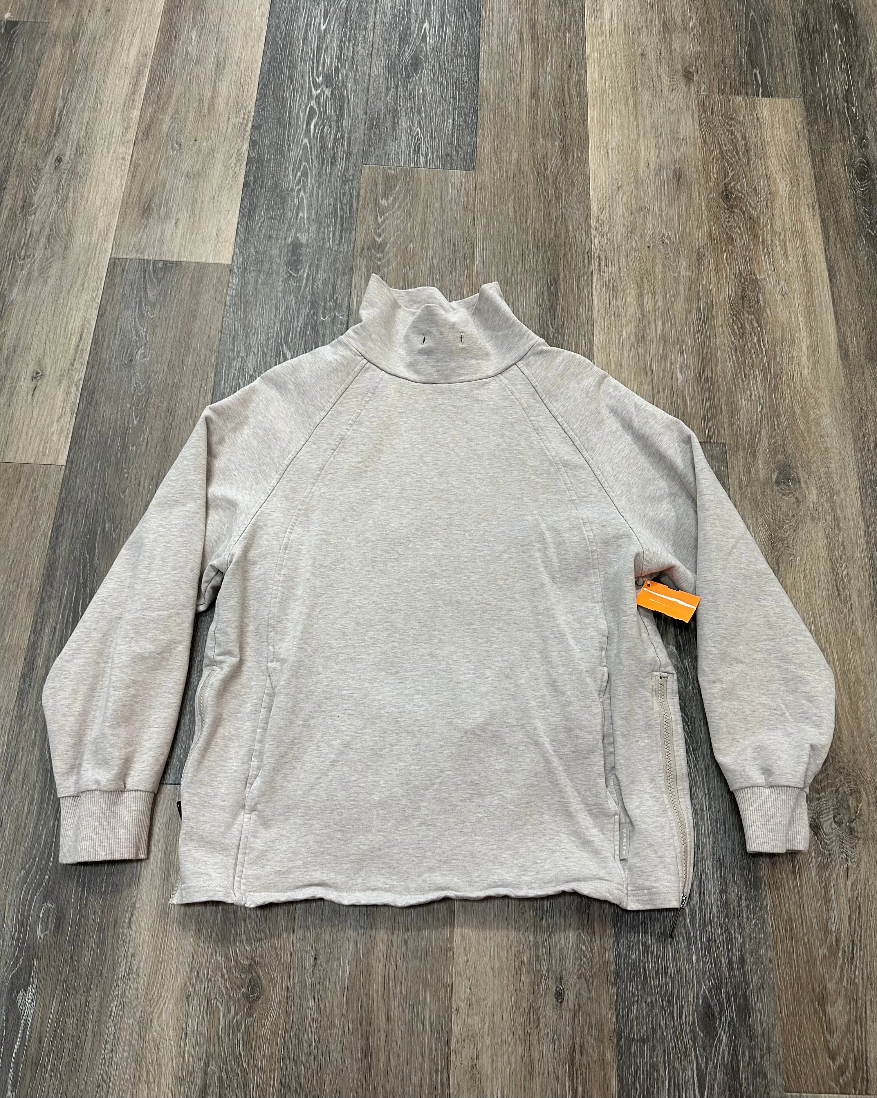 Soft Fabric MultiPocket System Athletic Sweatshirt Collar By Varley In Cream, Size: M