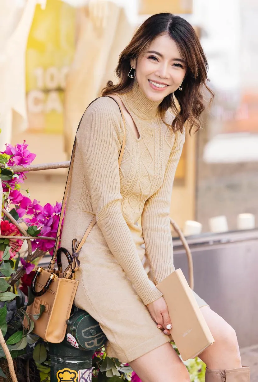 Saffron Knit Dress - Latte Casual Style Seamless Design