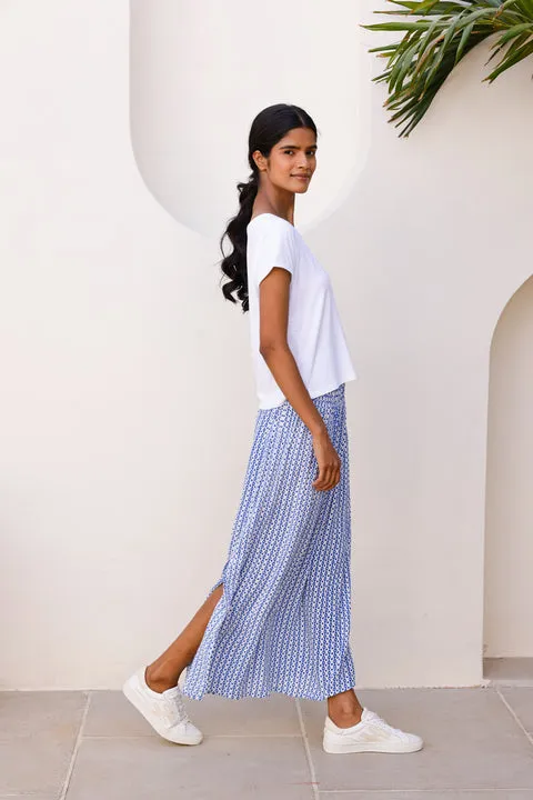 Effortless Feel Modern Details Brady Skirt | Santorini Border Blue/White