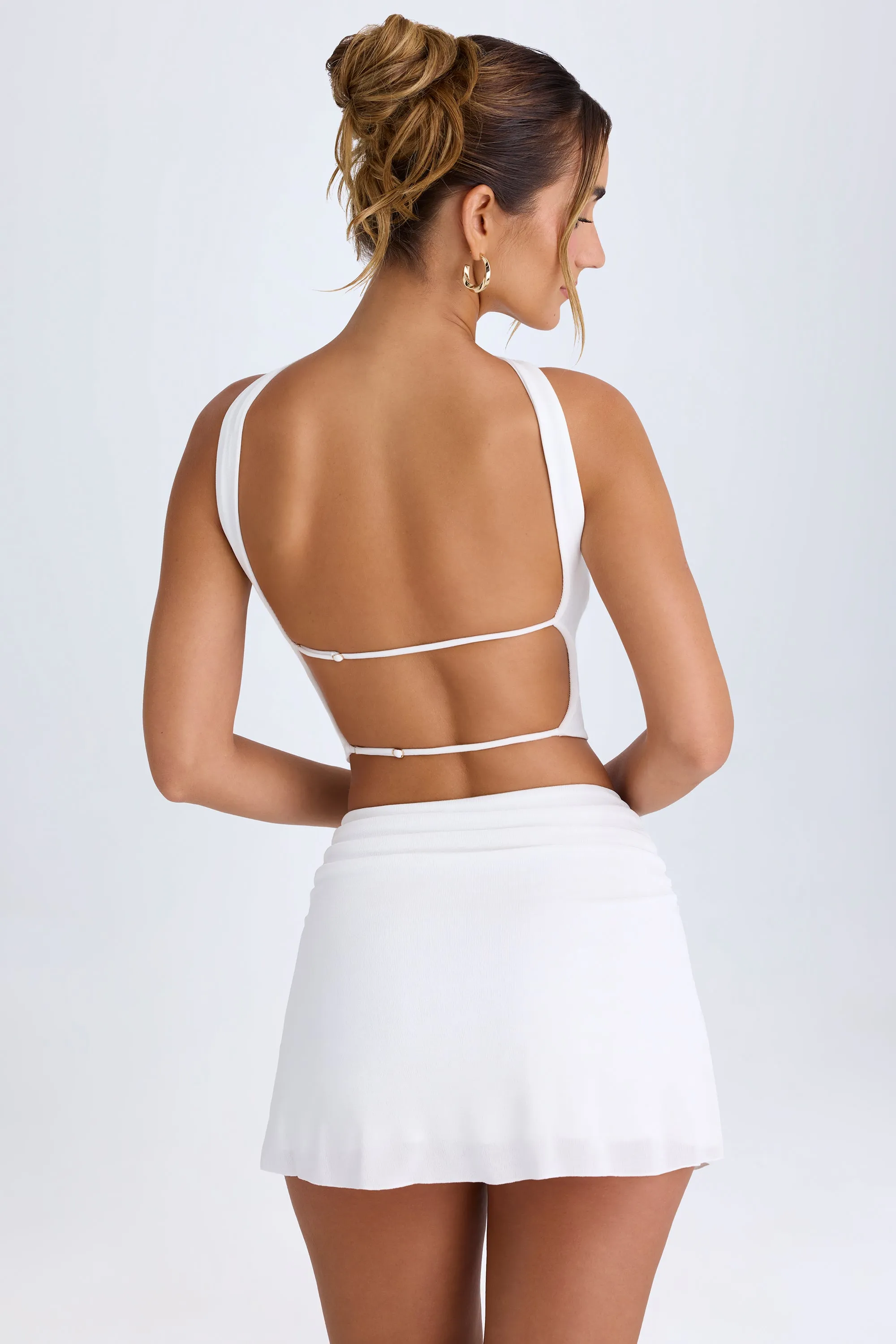 Chafe Resistant Reinforced Seams Ruched Mid-Rise Mini Skirt in White