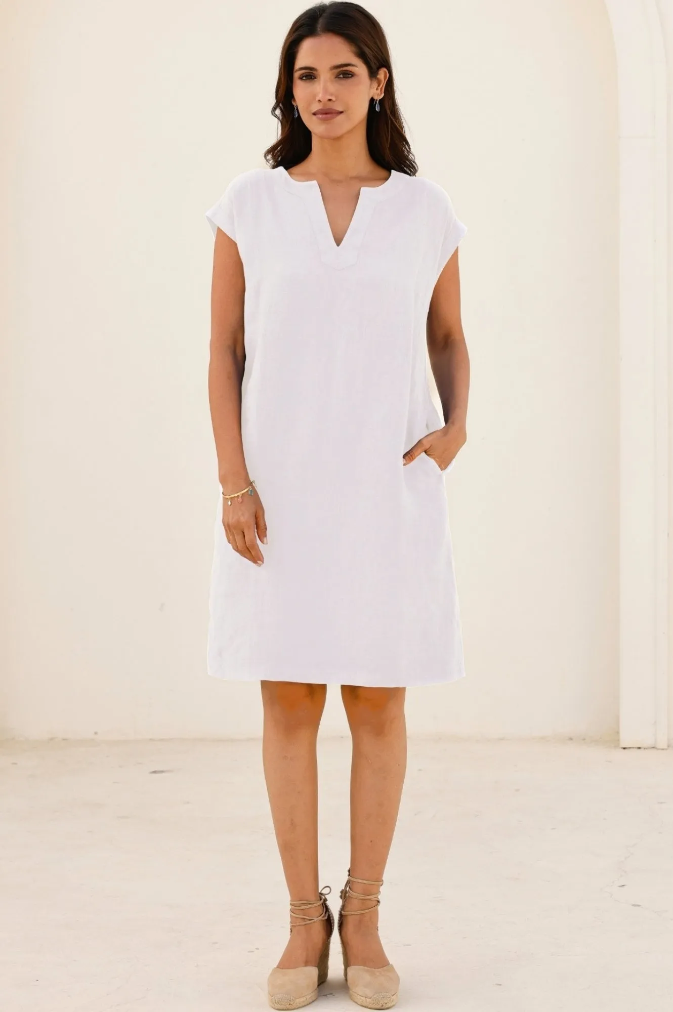 Odor Resistant Fabric Stage Warm Dori Linen Dress | White