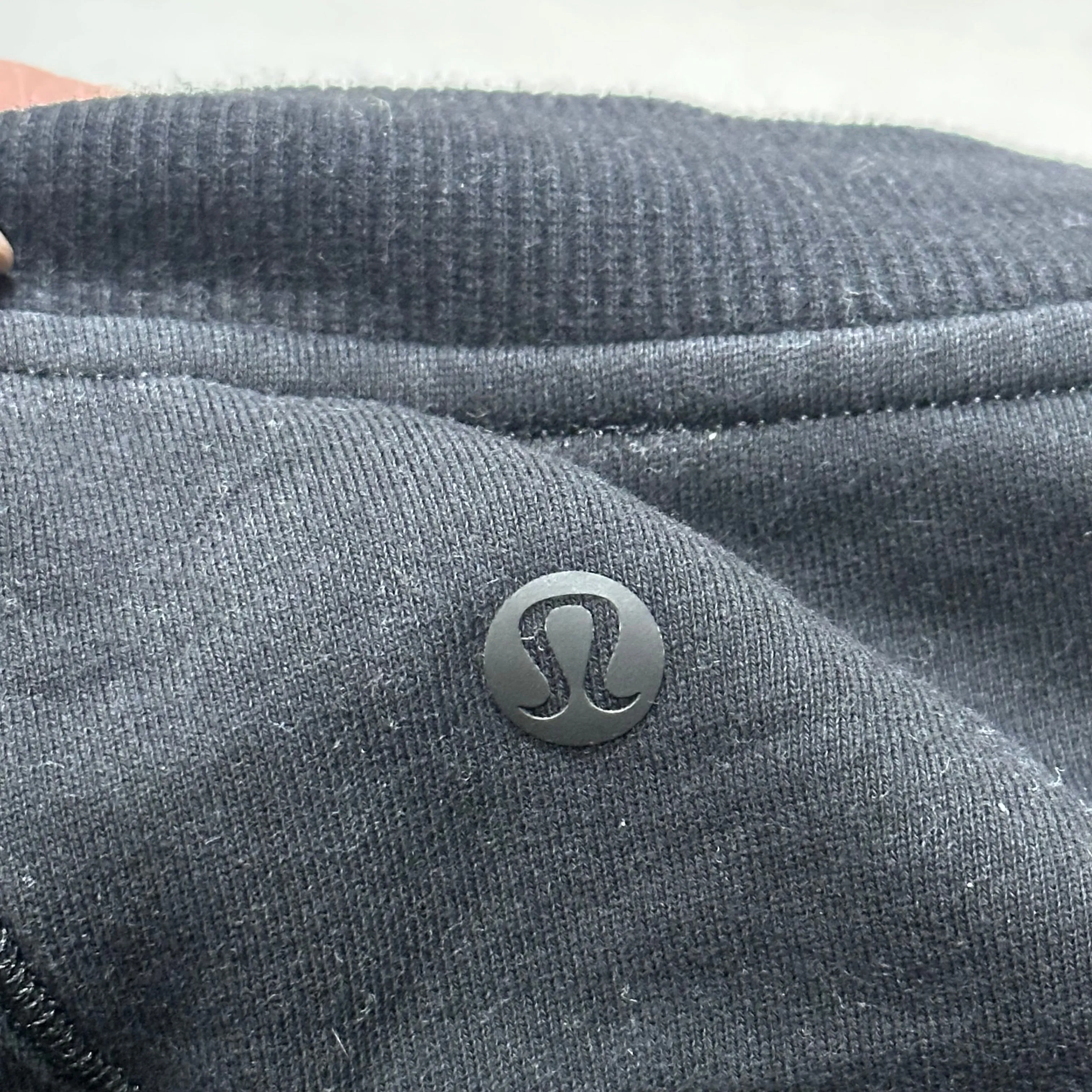 Athletic Sweatshirt Crewneck By Lululemon In Black, Size: M Run Core