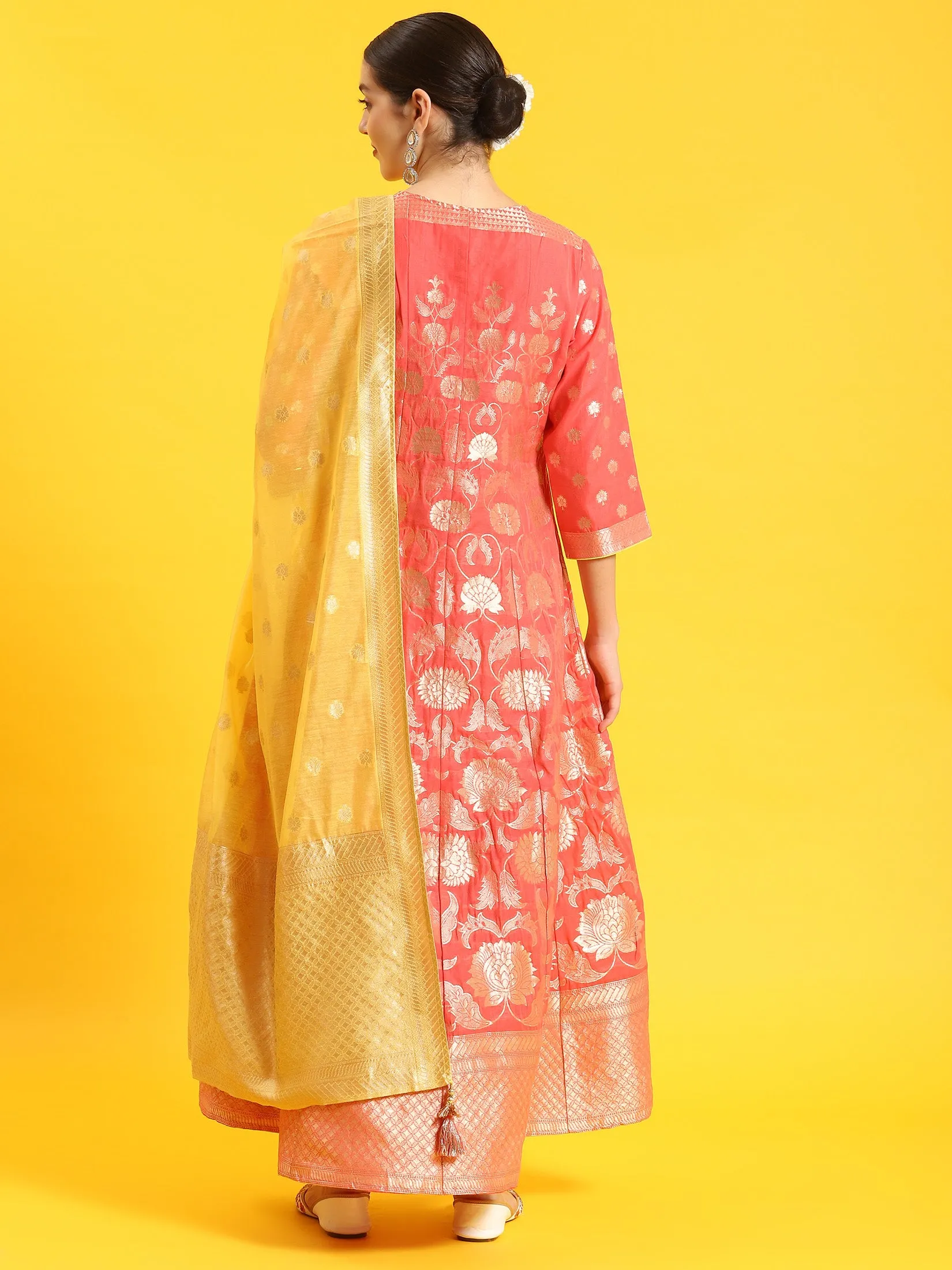 Soft Inner Lining Women Pink Woven Print Dress With Dupatta