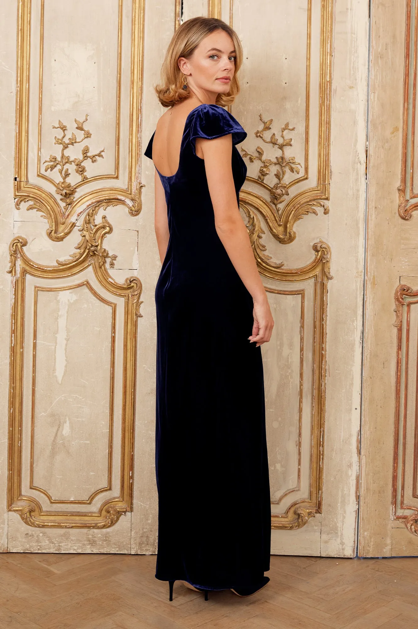 Polished Style Street Lamp Lilah Velvet Maxi Dress | Navy