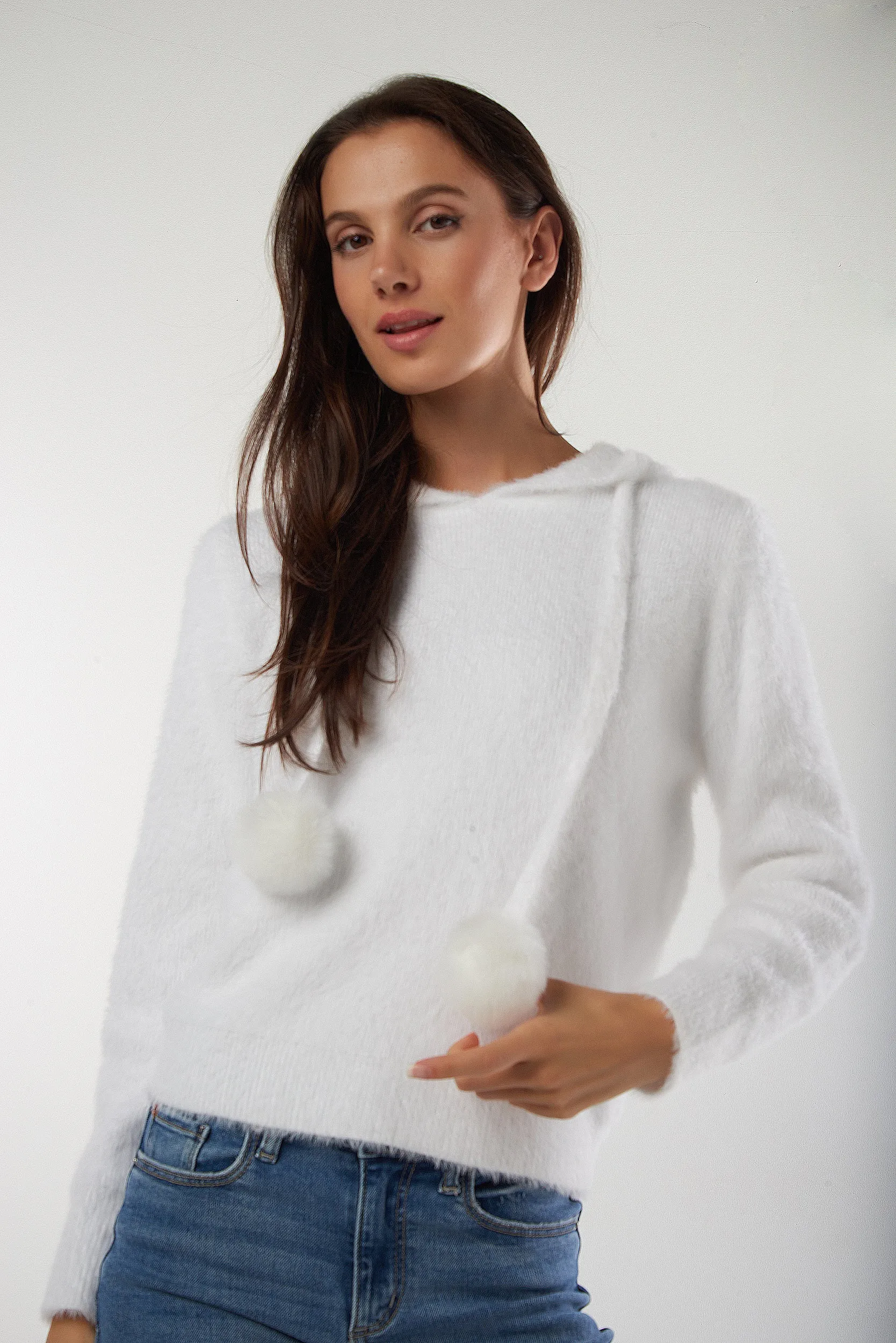 Fashionable Look Chandail hoodie avec pompons - CHITA - (E-B9)