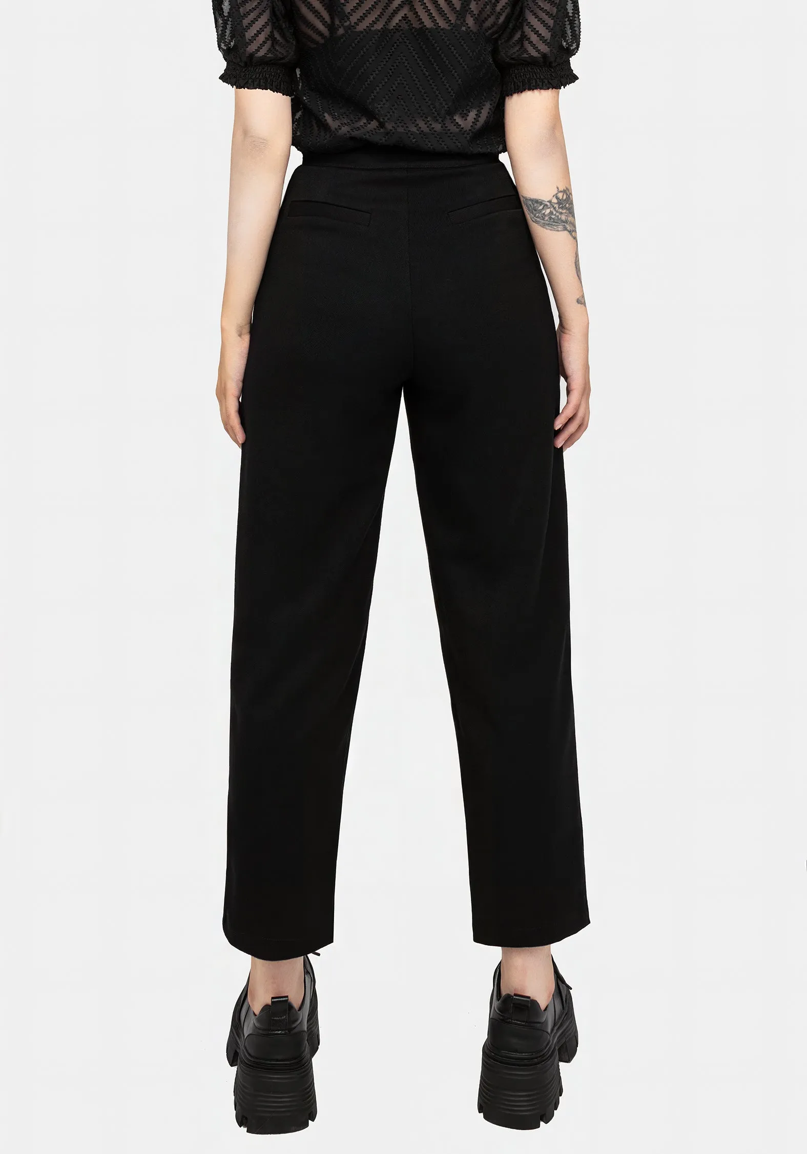 Outdoor Use Cozy Material Cybele Embroidered Tapered Trousers
