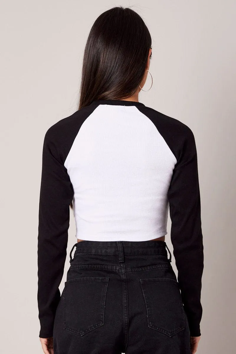 Seasonal Comfort Smooth Seam Technology White Graphic Tee Long Sleeve