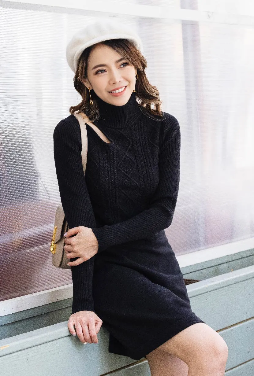 Tale Core Saffron Knit Dress - Black