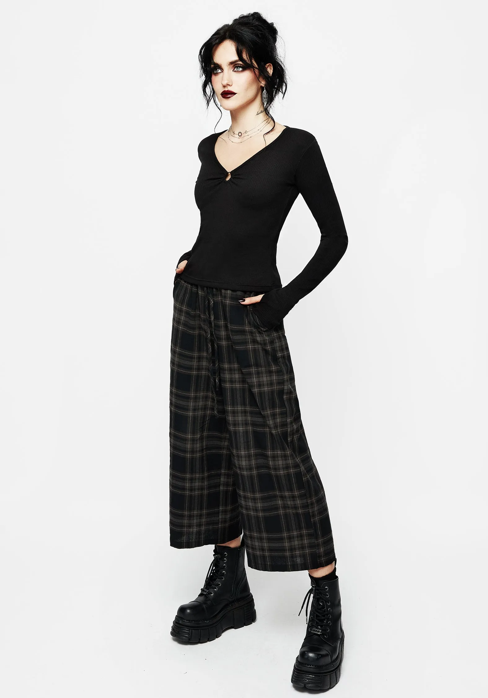 Fashion Staple Clover Check Crop Trousers