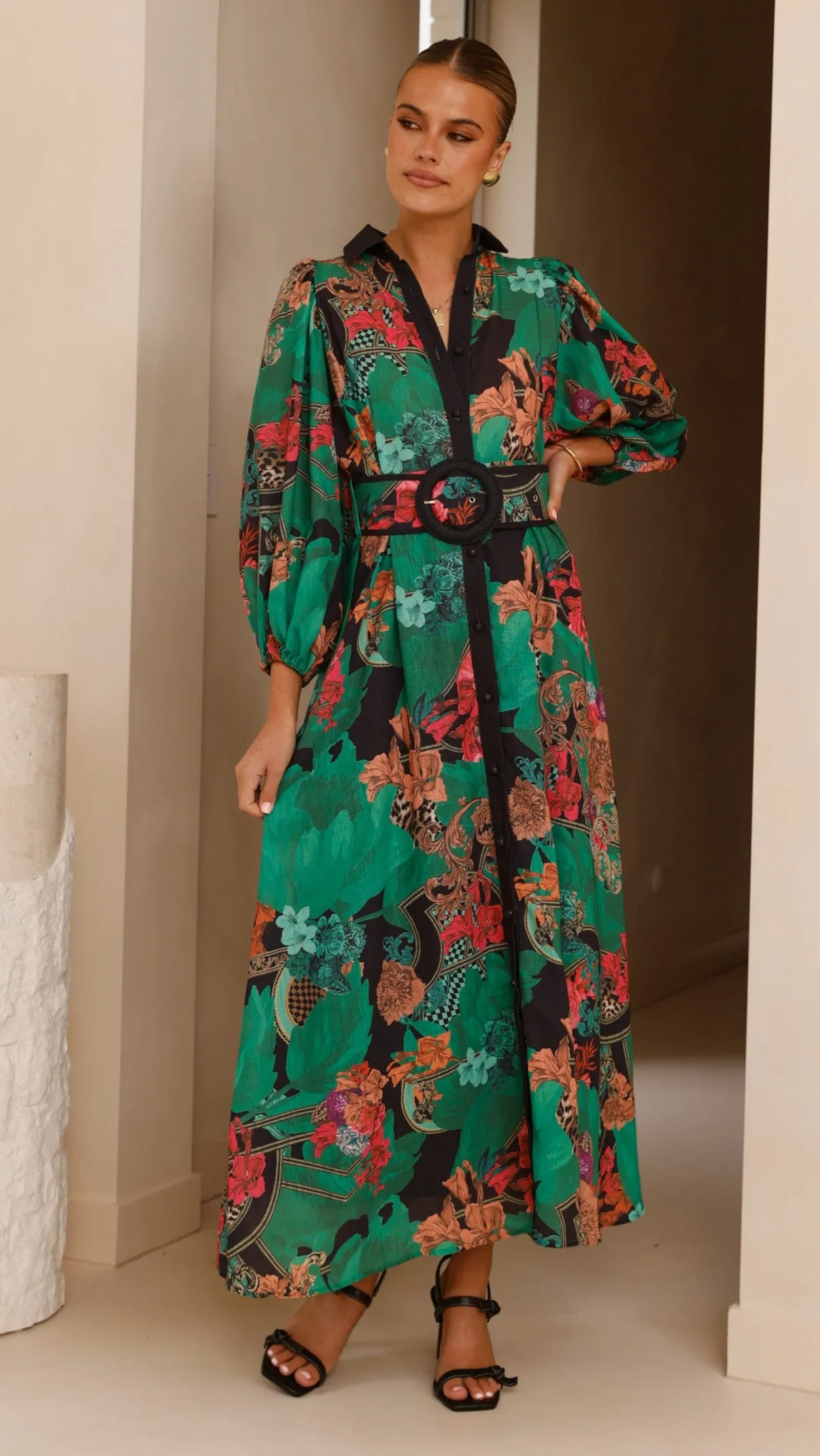 Lucinda Maxi Dress - Green Crafted with high-quality materials this dress ensures both comfort and durability