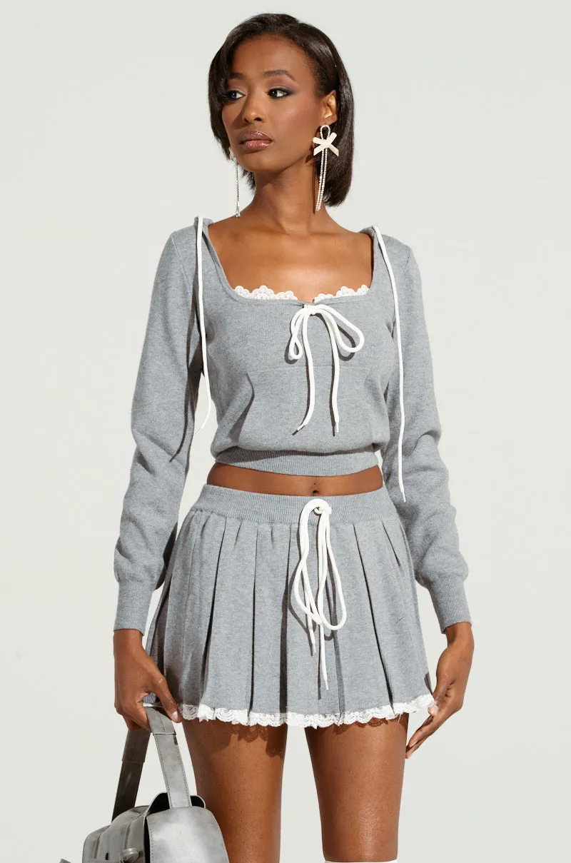PRETTY GIRL PROBLEMS TOP suitable for casual events