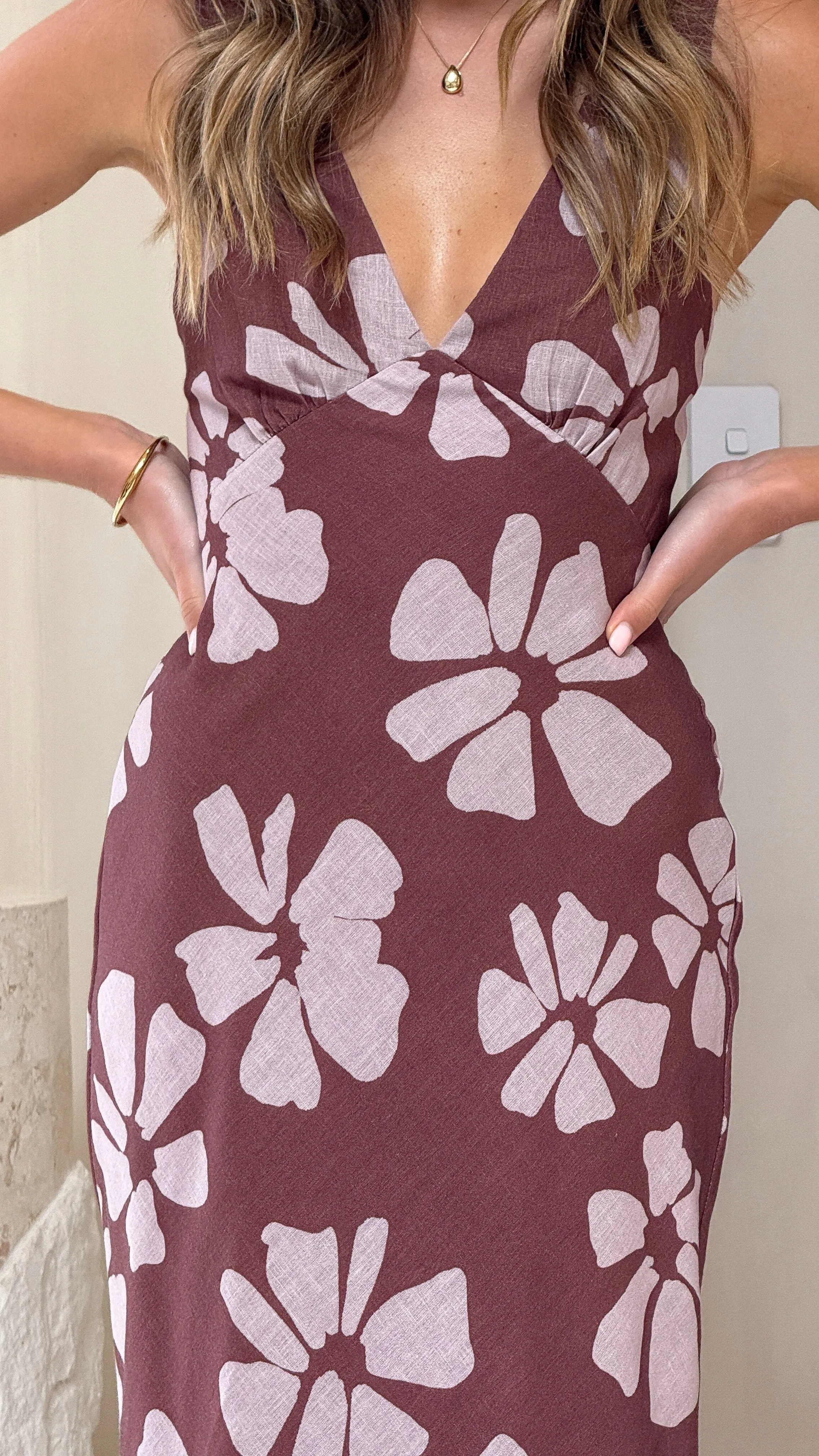 Candle Glow Sofia Maxi Dress - Brown Daylillies