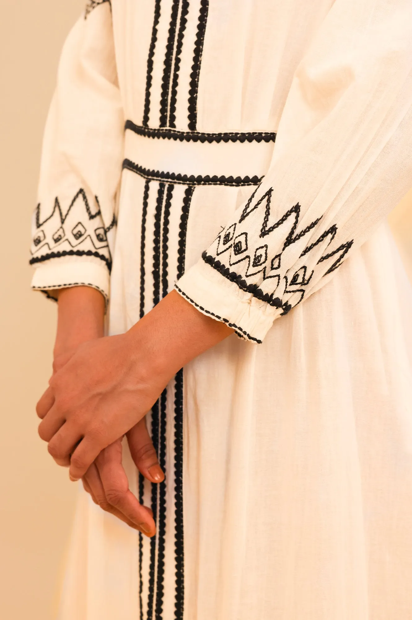 Heat Wave Jamila Embroidered Dress | Ecru/Black