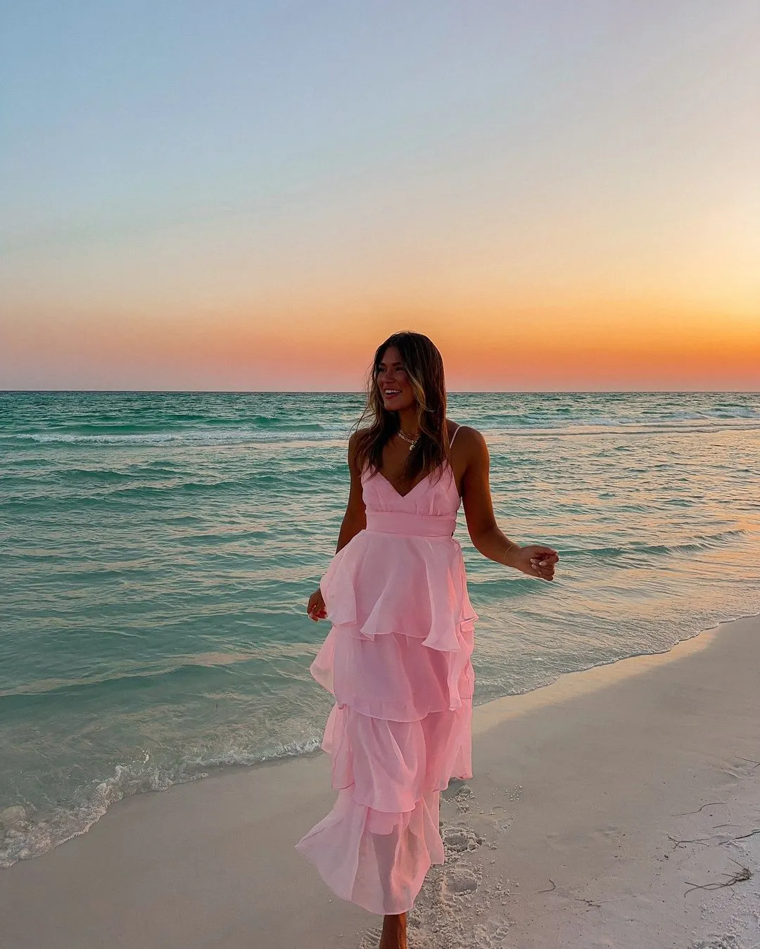 Shayla Maxi Dress - Pink Fashionable bohemian maxi The flowing nature of this maxi dress ensures that you can move freely without sacrificing style
