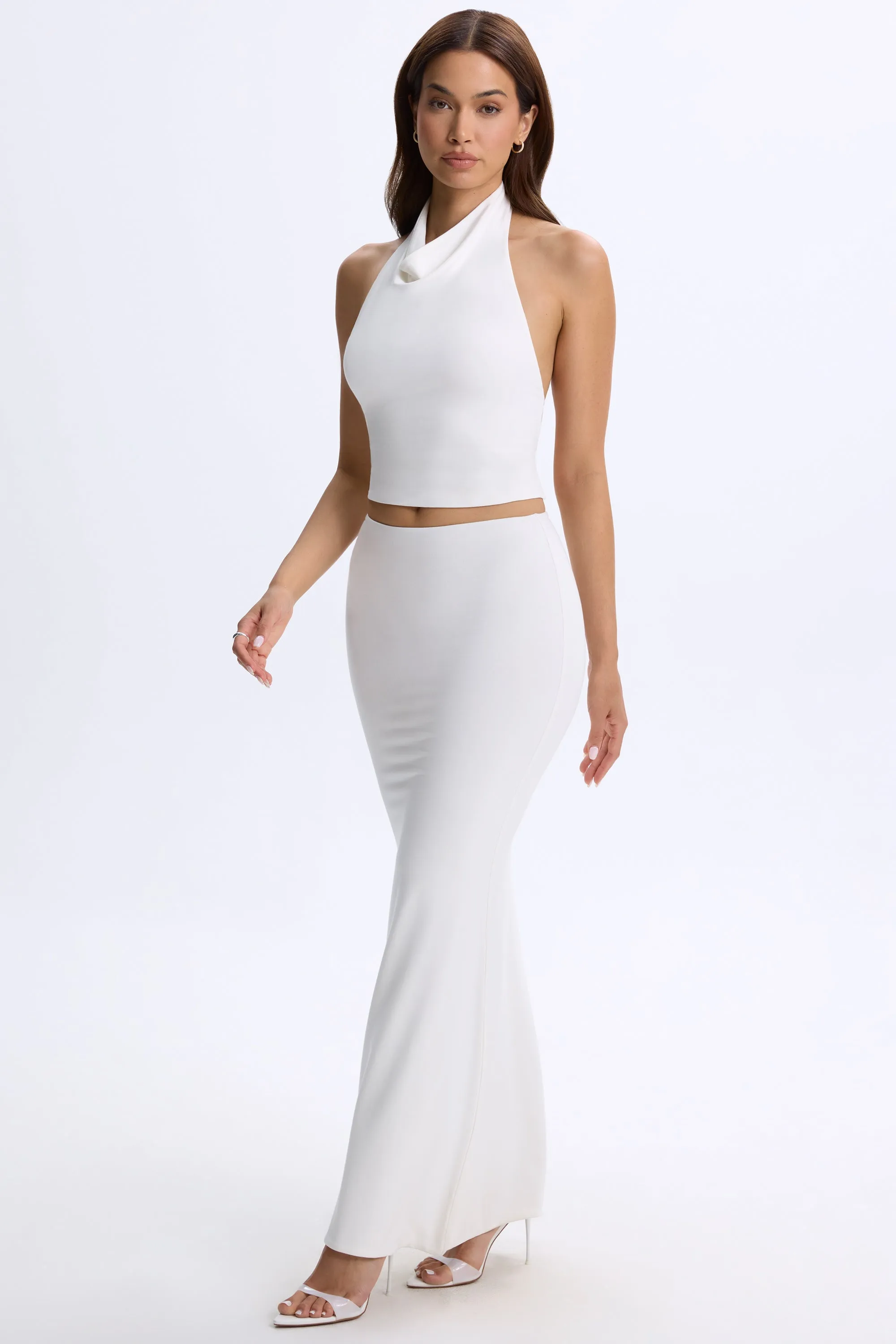 Low-Rise Maxi Skirt in White Sophisticated Mood