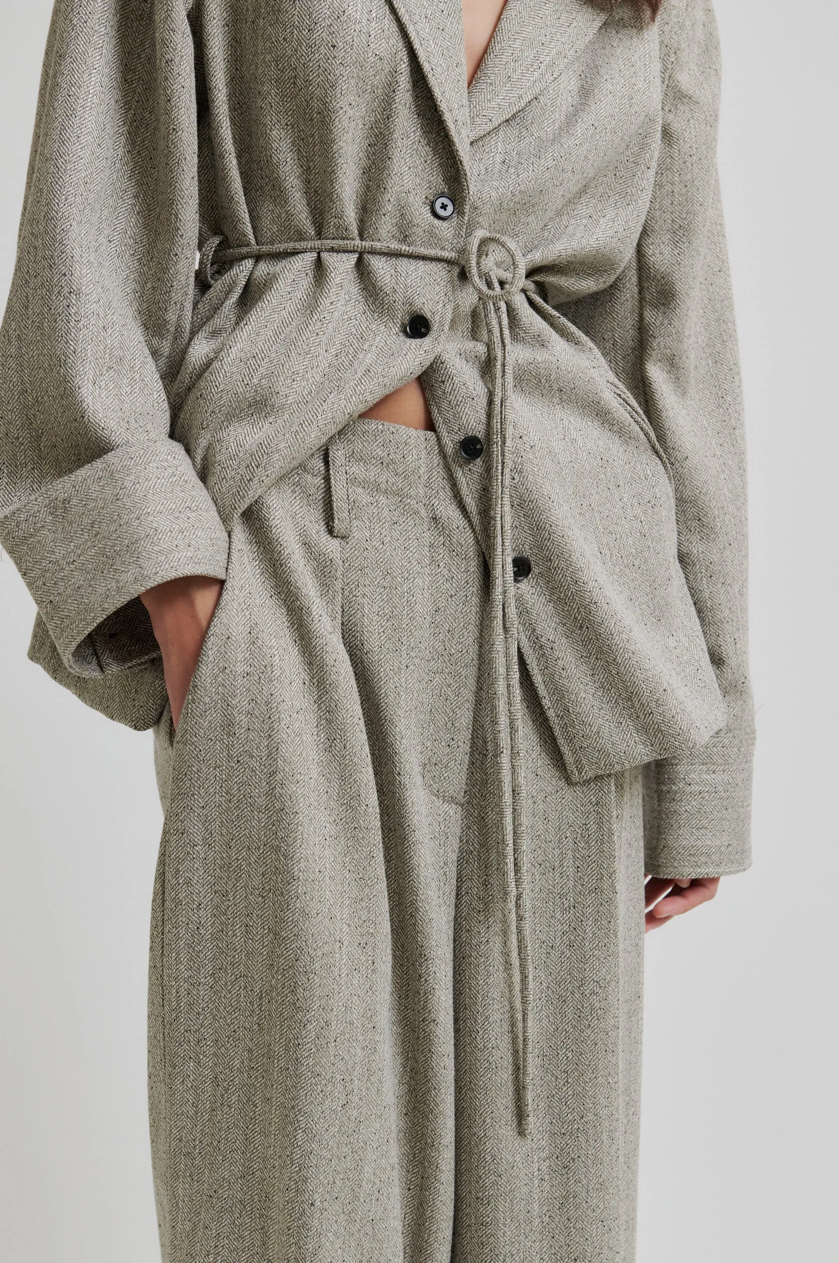 NonRestrictive Design Still Glow Jun Trousers