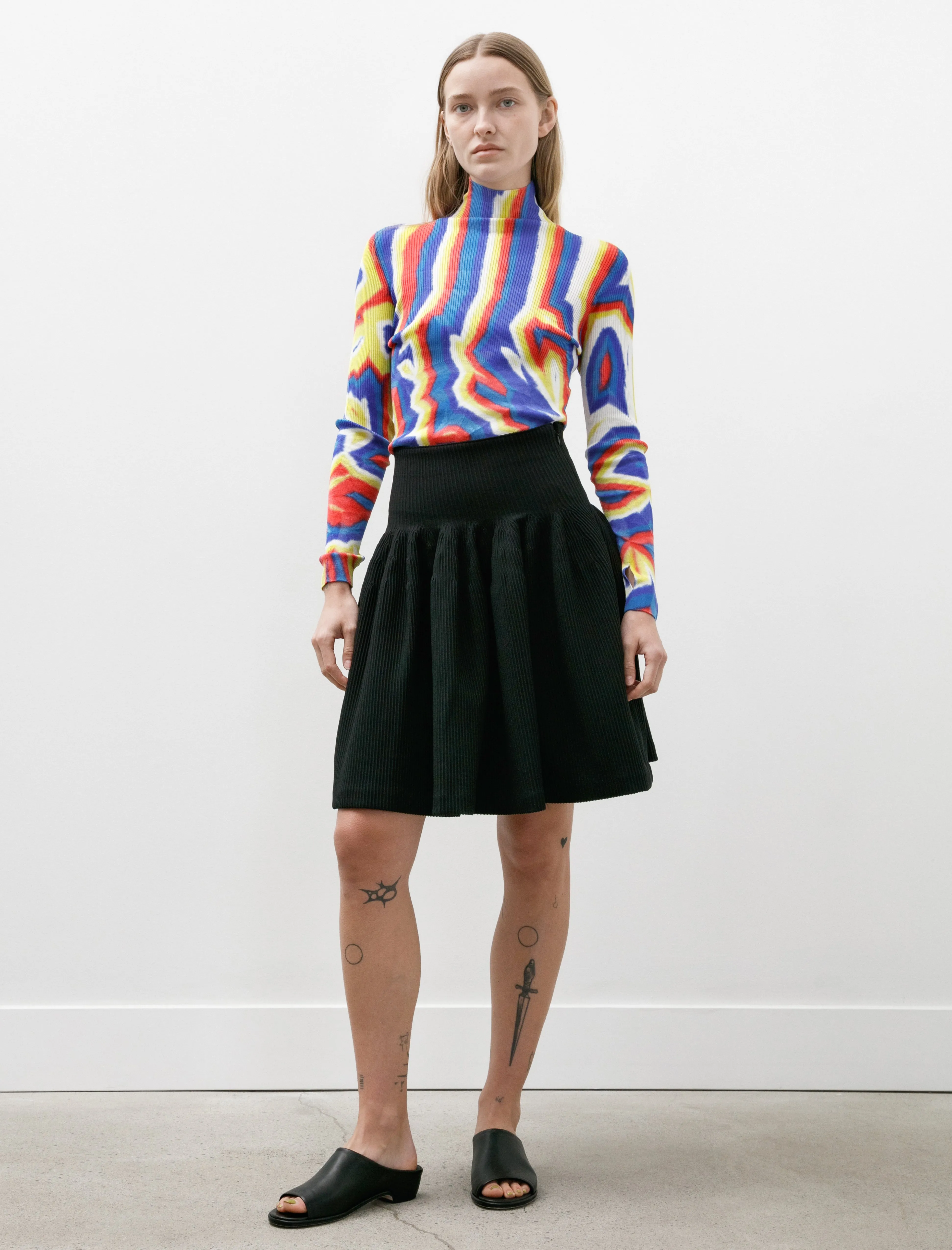 Hypha Mini Skirt Black Neat Fit