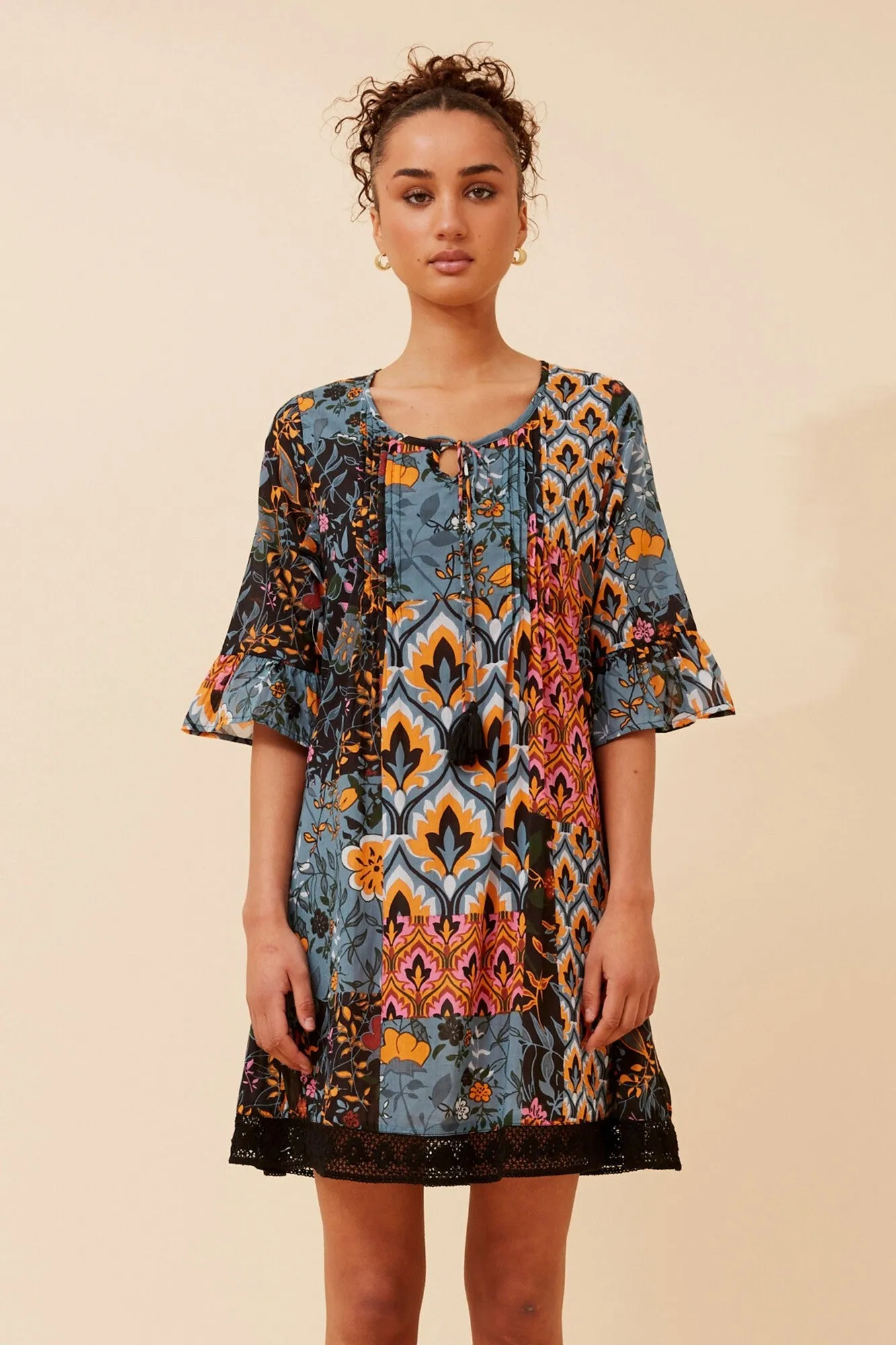 NIETTA PATCHWORK PRINT DRESS Peace Flow