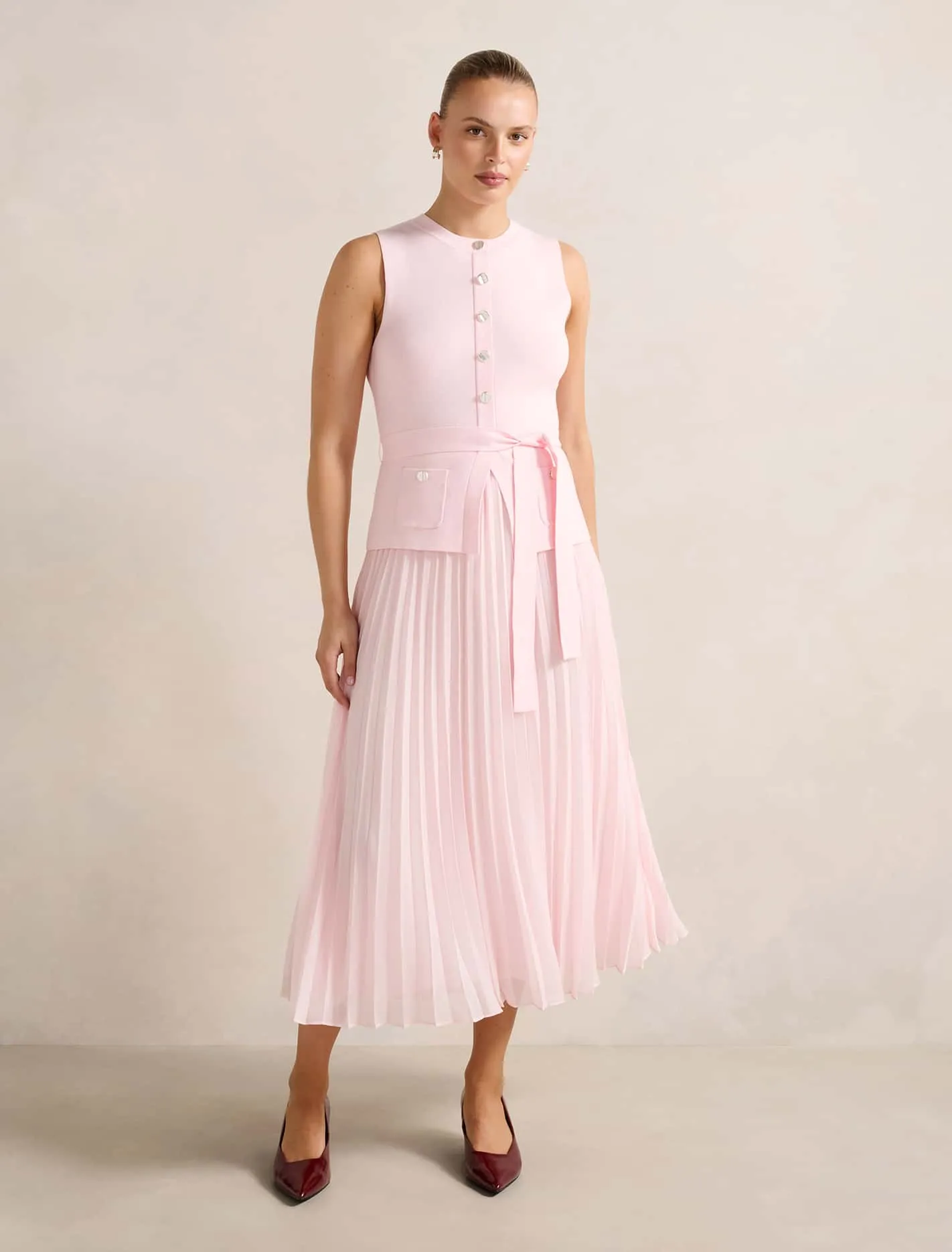 Elegant semi-formal gown Frost Light Daphne Waistcoat Knit Midi Dress