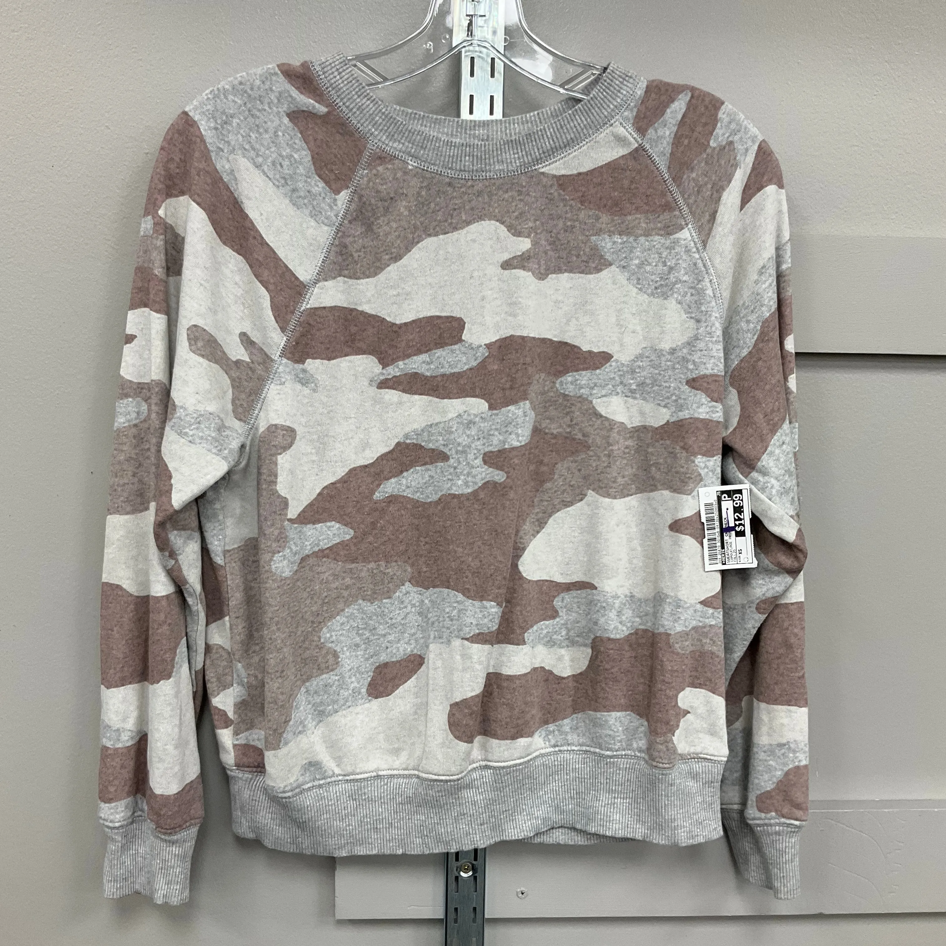SWEATSHIRT CREWNECK by AERIE In CAMOUFLAGE PRINT, Size: XS elastic waistband