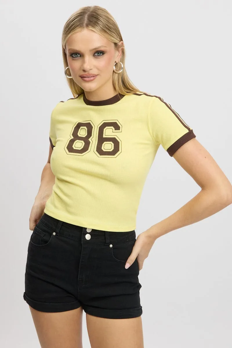 Fashion Essential Travel Friendly Yellow Graphic Tee Short Sleeve Contrast Binding