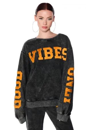 GOOD VIBES ONLY CLUB MINERAL WASH SWEATSHIRT Minimal Comfort product fuzzy coziness