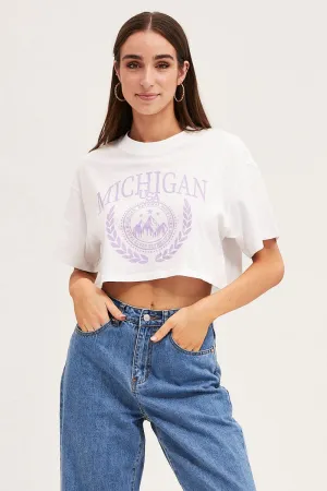 Weekend Style Trend Lightweight Layer White Crew Cropped Graphic T-Shirt