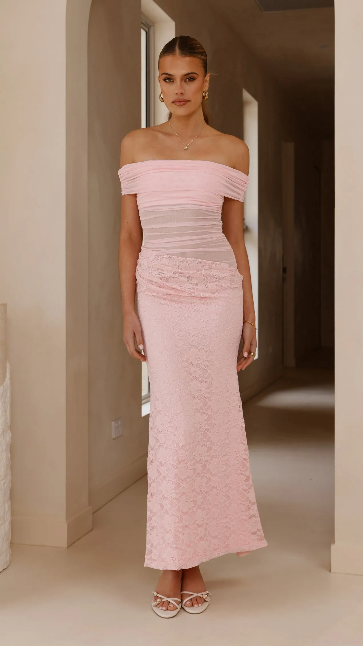 Tiarna Off The Shoulder Maxi Dress - Pink This maxi dress is perfect for creating a chic and polished look without trying too hard