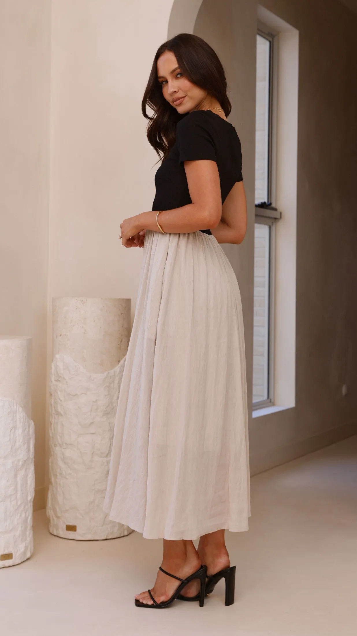 Portia Maxi Dress - Black / Cream Minimal Line Mirror Glow