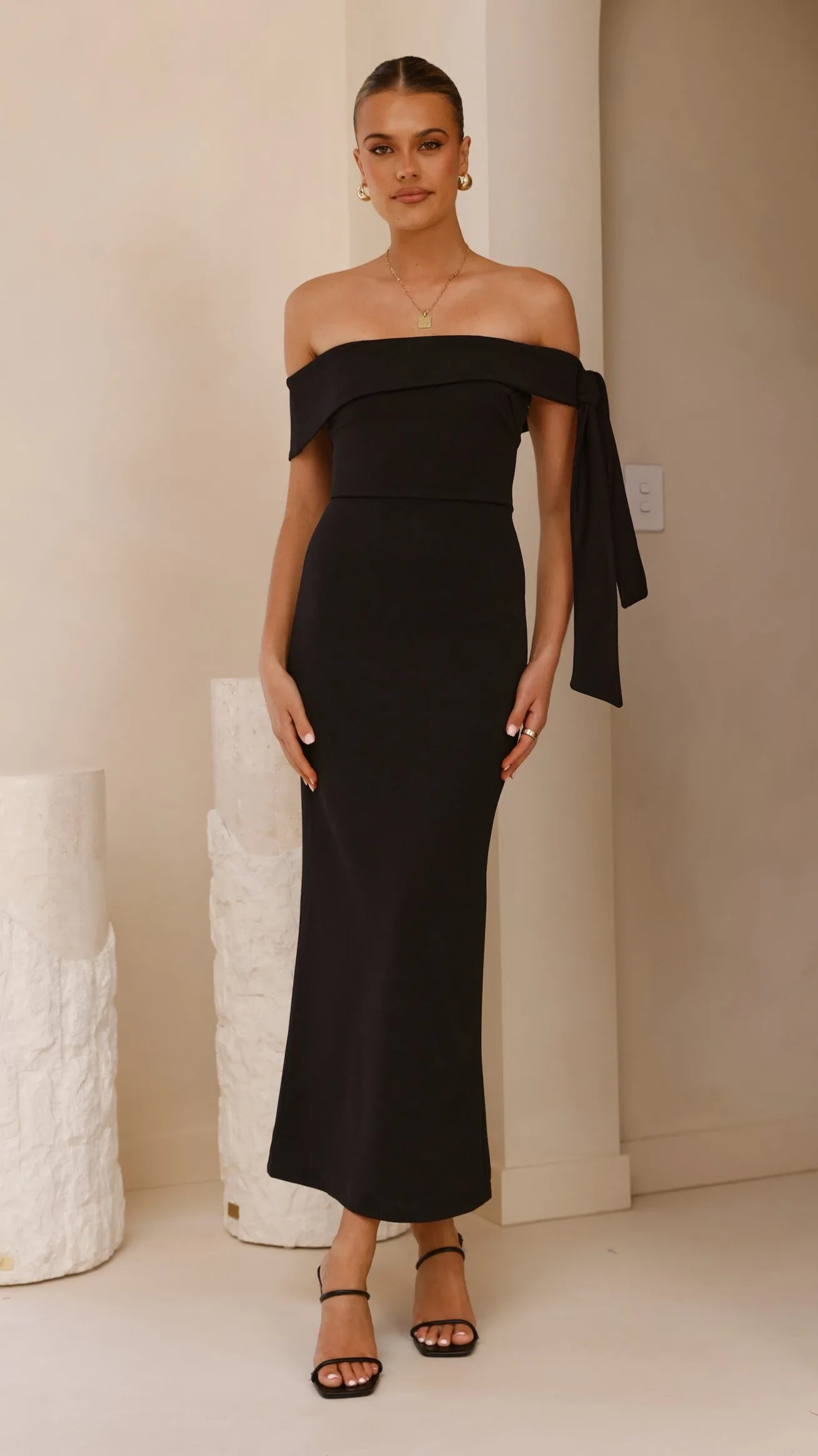 Timeless Silhouettes Halen Off Shoulder Midi Dress - Black