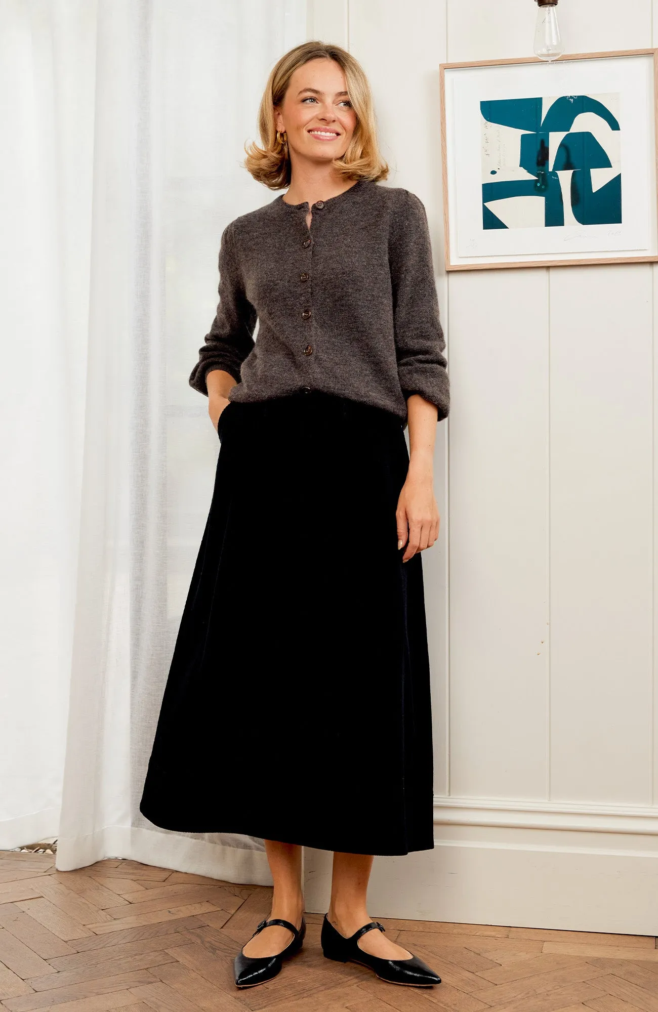 Caro A-Line Cord Skirt | Black high contrast