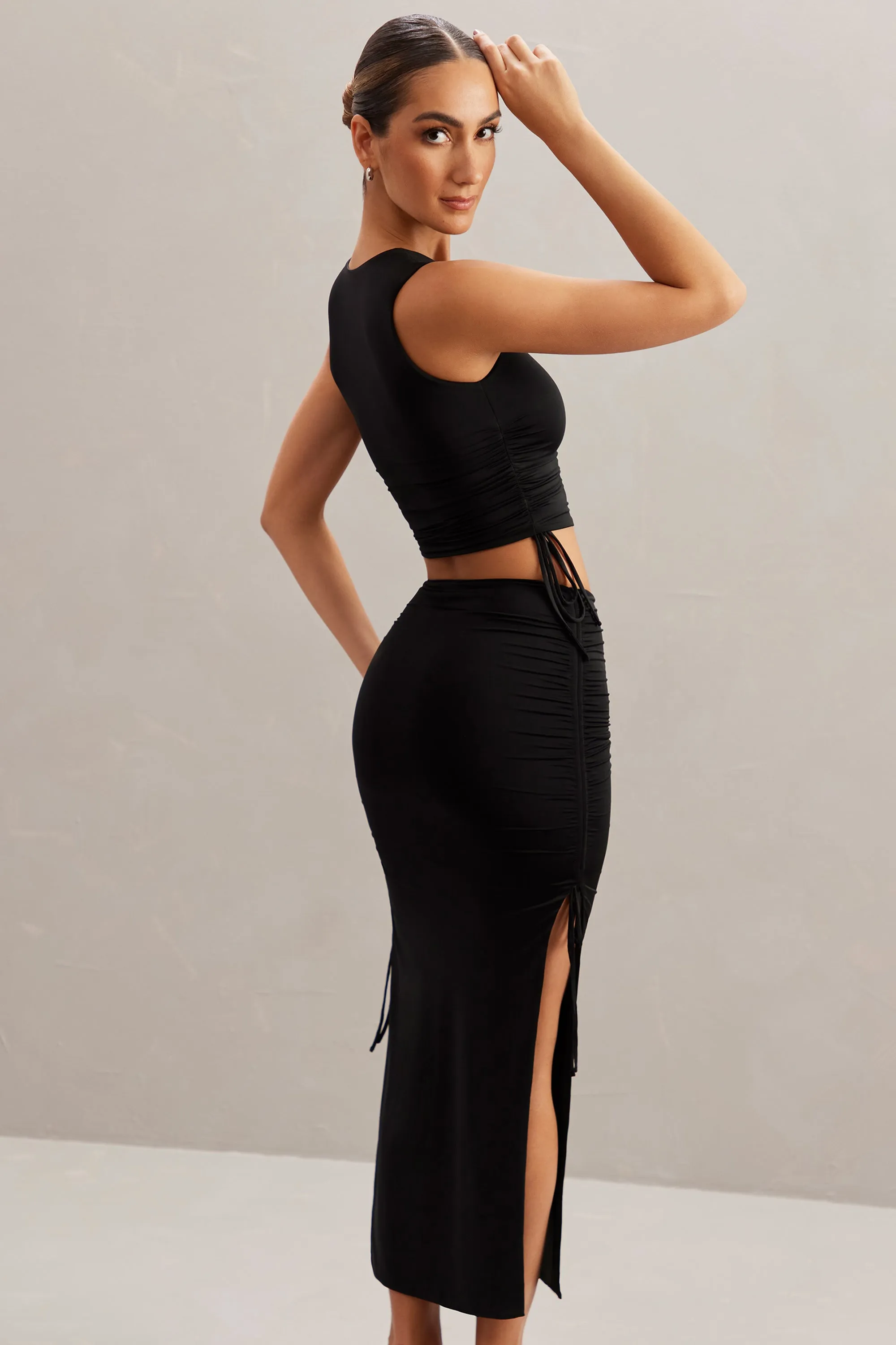 Mid Rise Midi Skirt in Black Soft Aesthetic