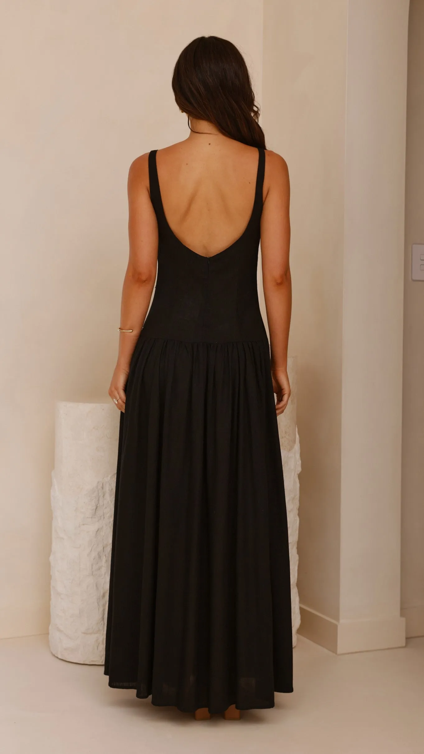 Kora Maxi Dress - Black garden party