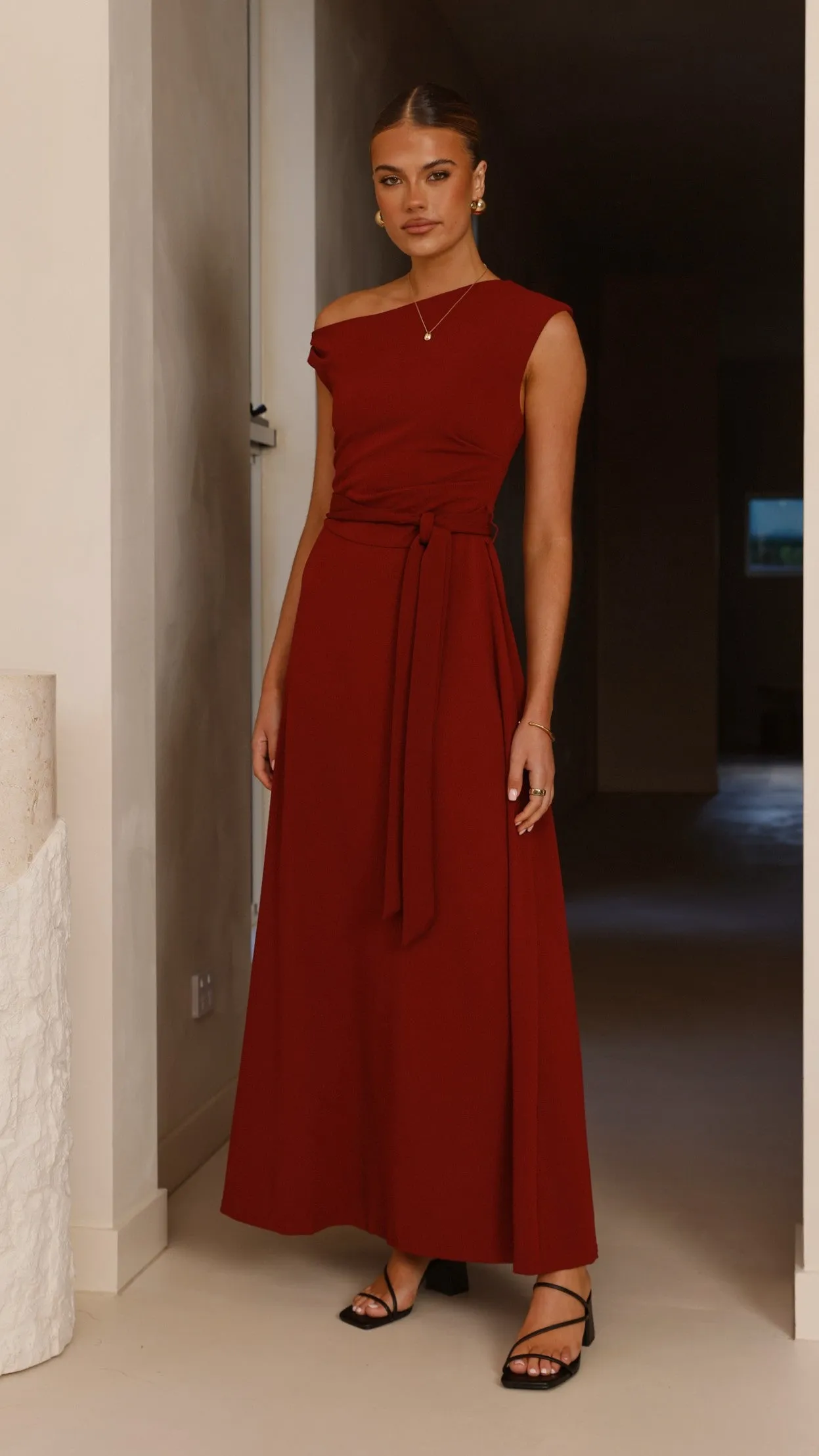 Romantic evening dress Emerald Glow Gemma Maxi Dress - Burgundy