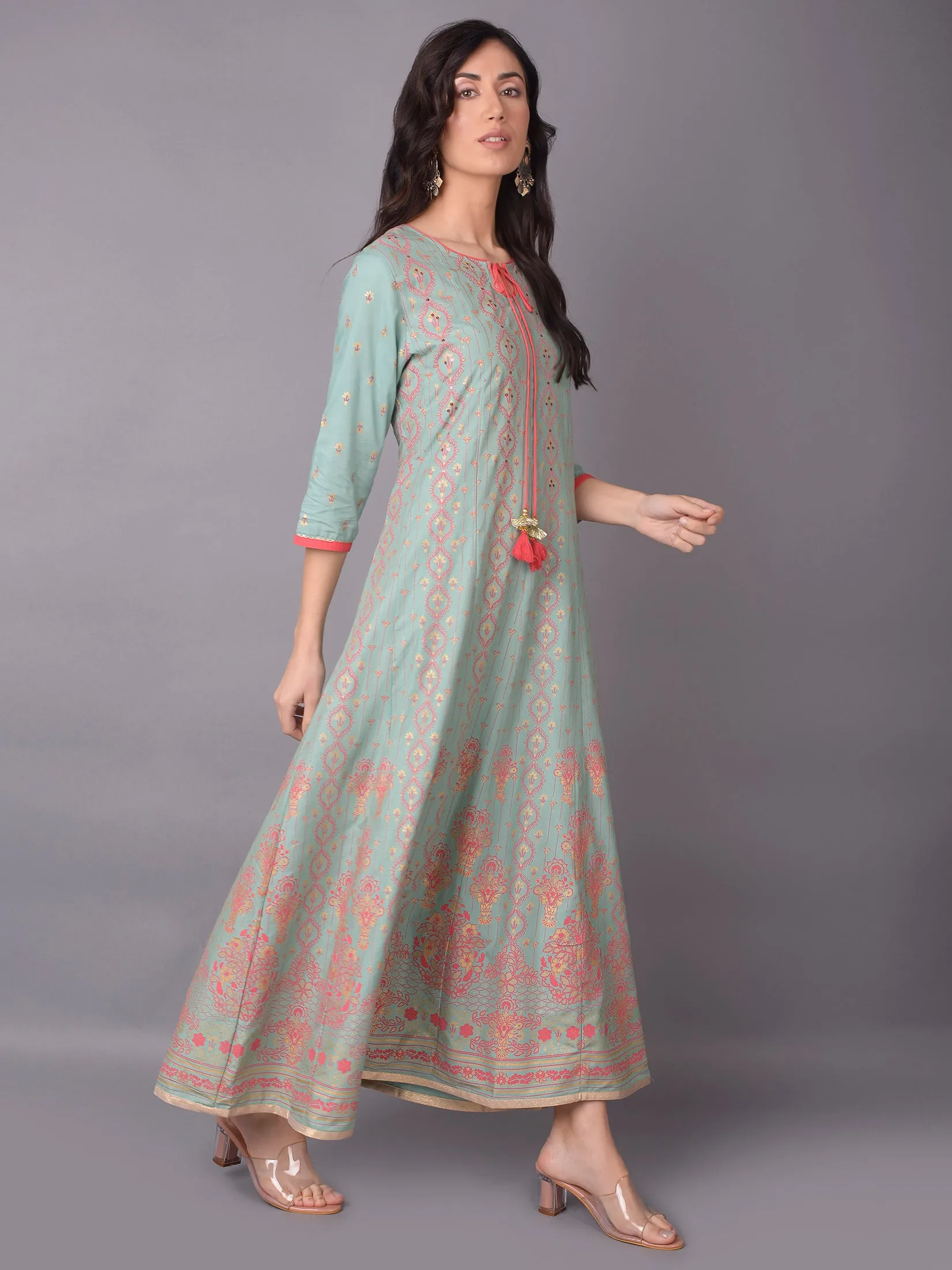 Women Green Ornamental Printed Dress HighCollared Design
