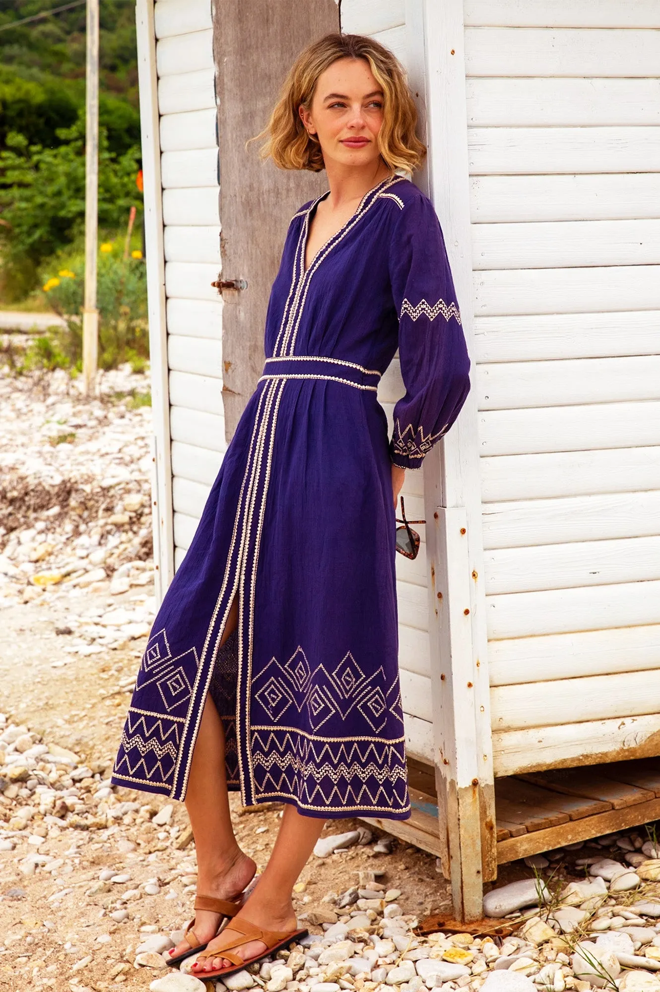 Classic Style Bazaar Lane Jamila Embroidered Dress | Navy/Gold