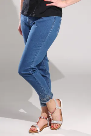 Everyday Favorite Fit Layer Pull on Wonder Denim Capri Jeans | MID INDIGO | 6624A1