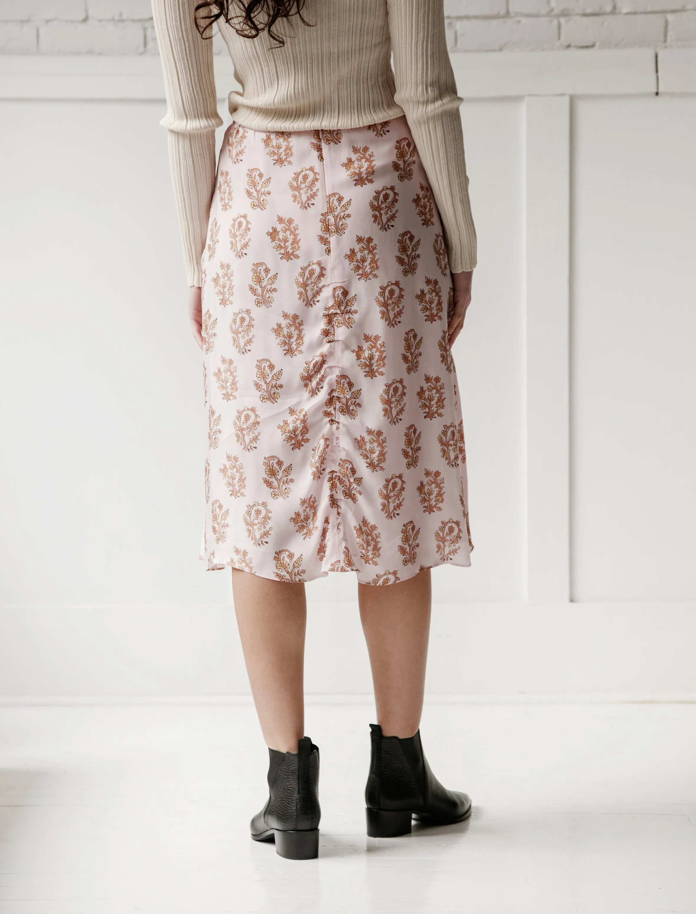 Iza Flower Skirt Pink/Orange Recycled Polyester Sleek Flow
