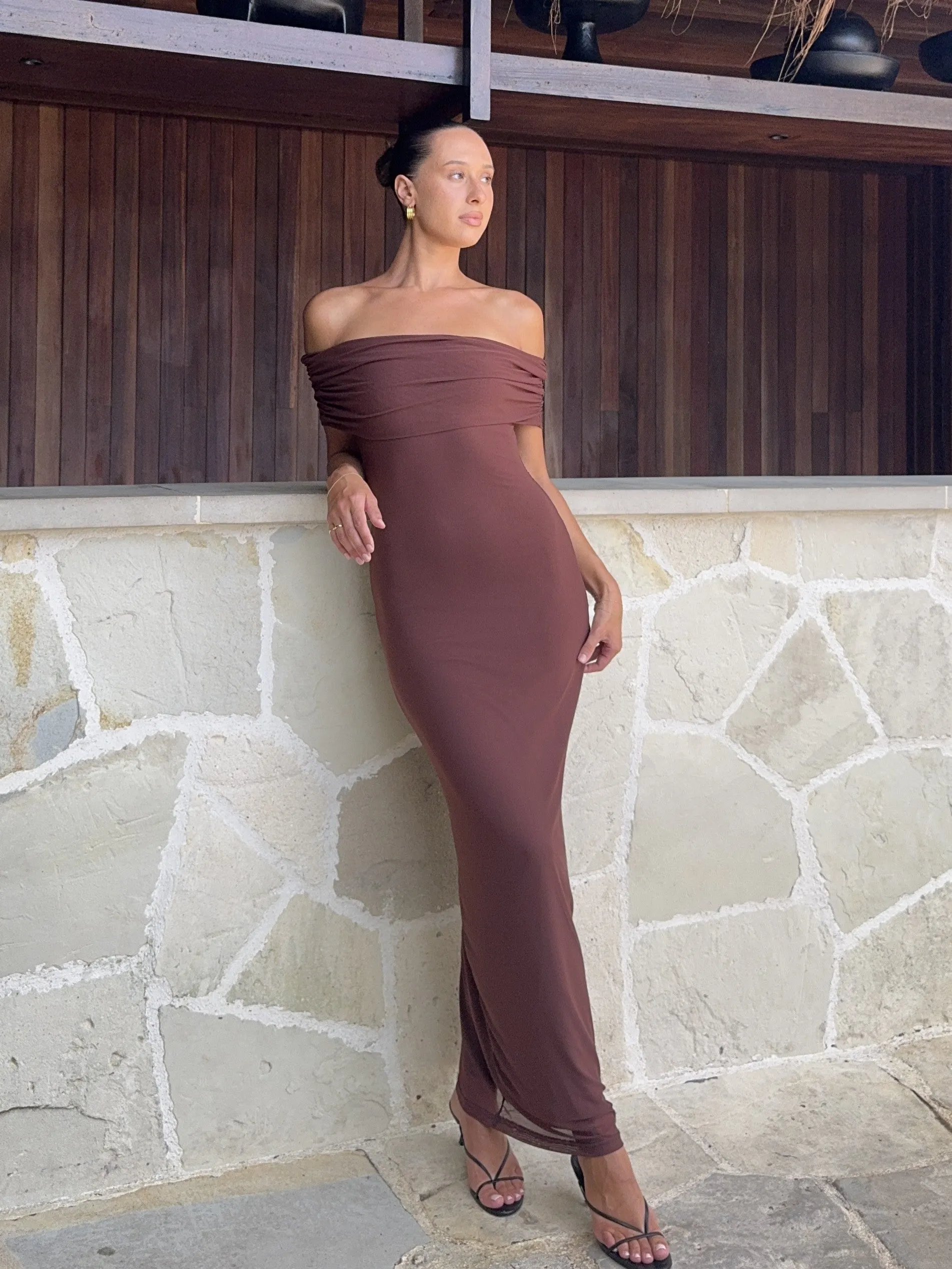 Pine Grove Perfect for layering or wearing on its own this dress adapts to any season Darcey Off Shoulder Maxi Dress - Brown