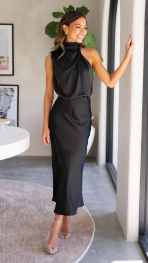 Esther Maxi Dress - Black With a classic and versatile design this dress works seamlessly with any accessories you choose