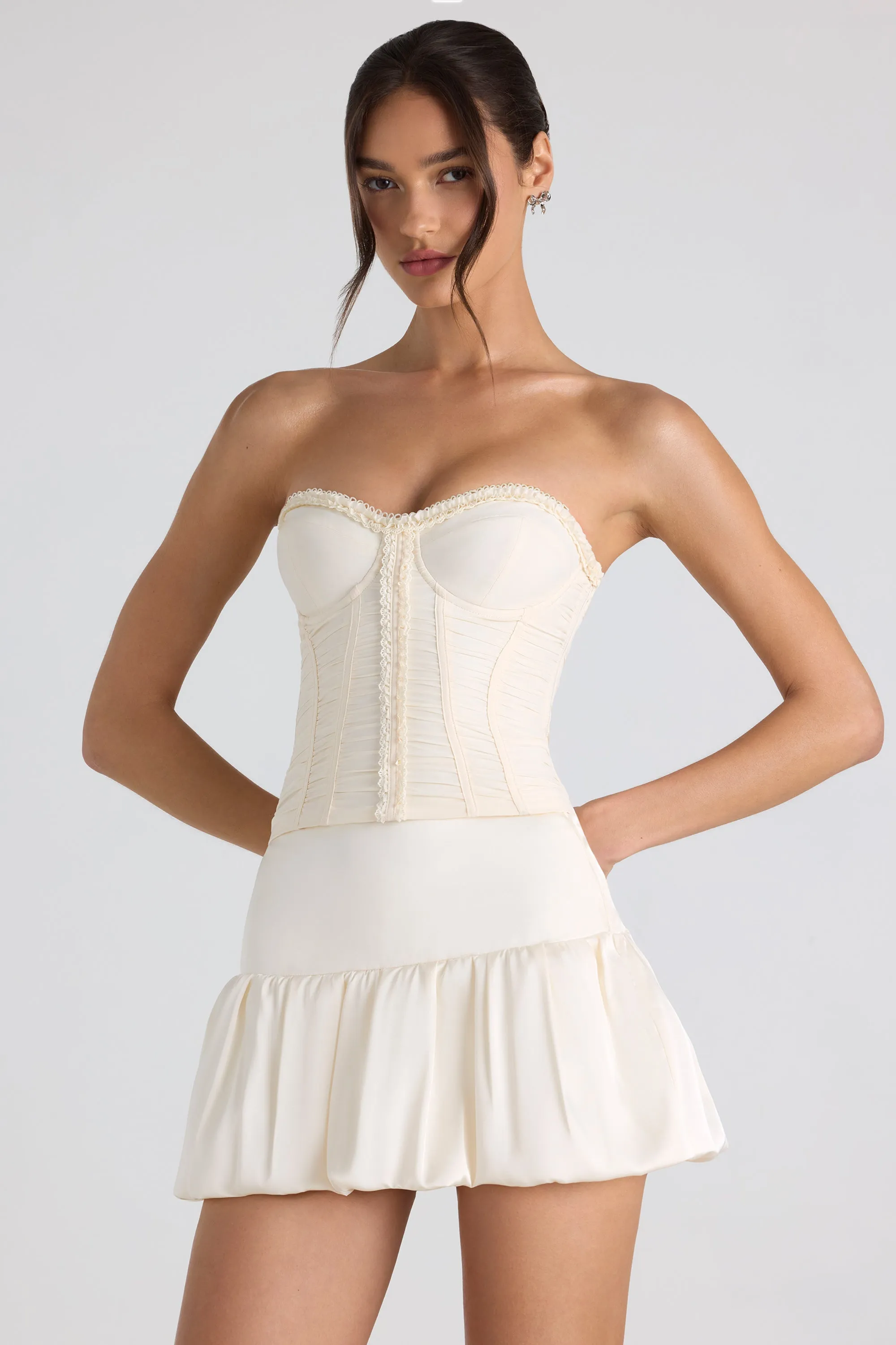 Modest Wear Bubble Hem Mid-Rise Micro Mini Skirt in Ivory