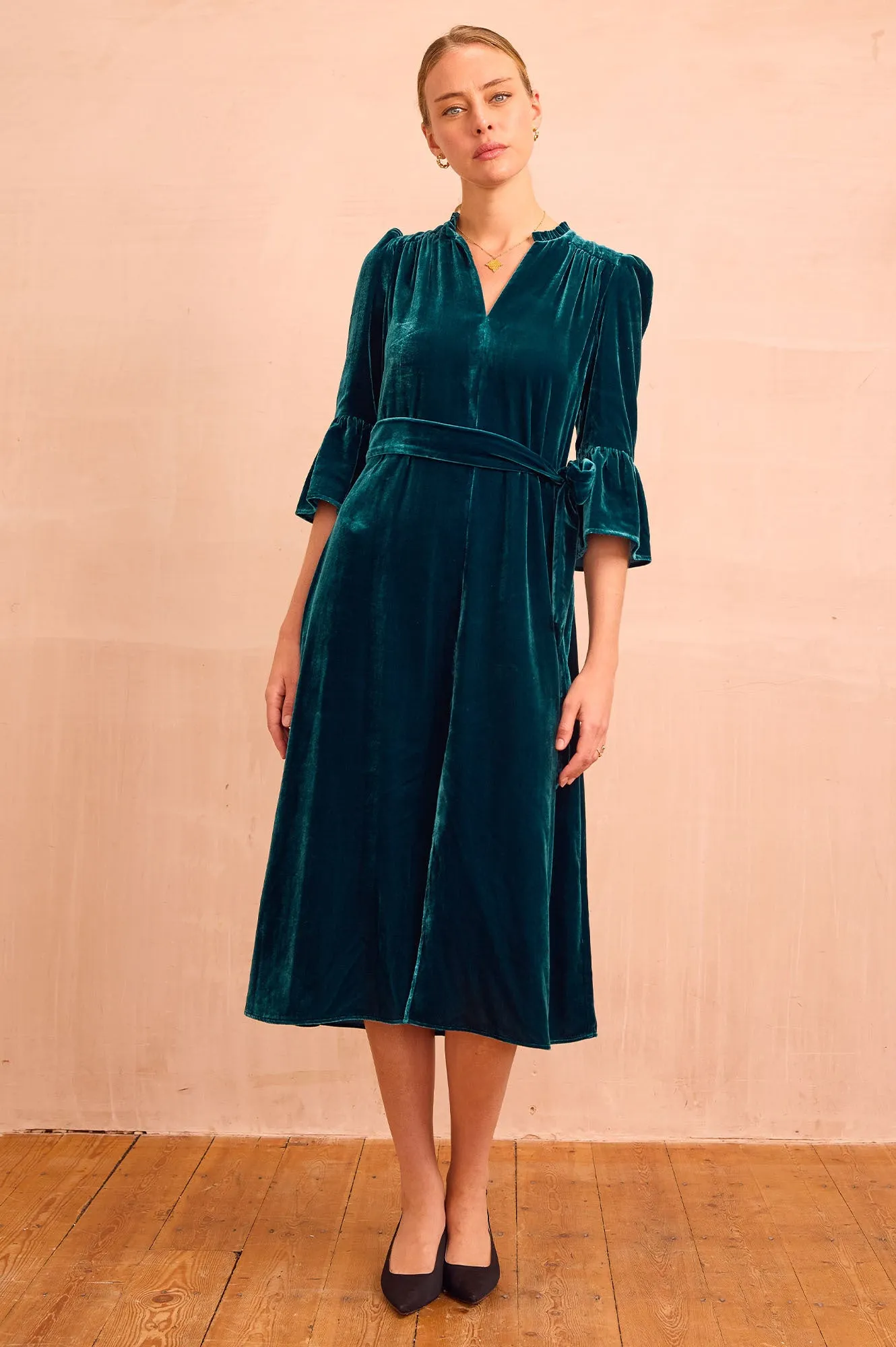 Comfy Elegance Astrid Velvet Dress | Teal