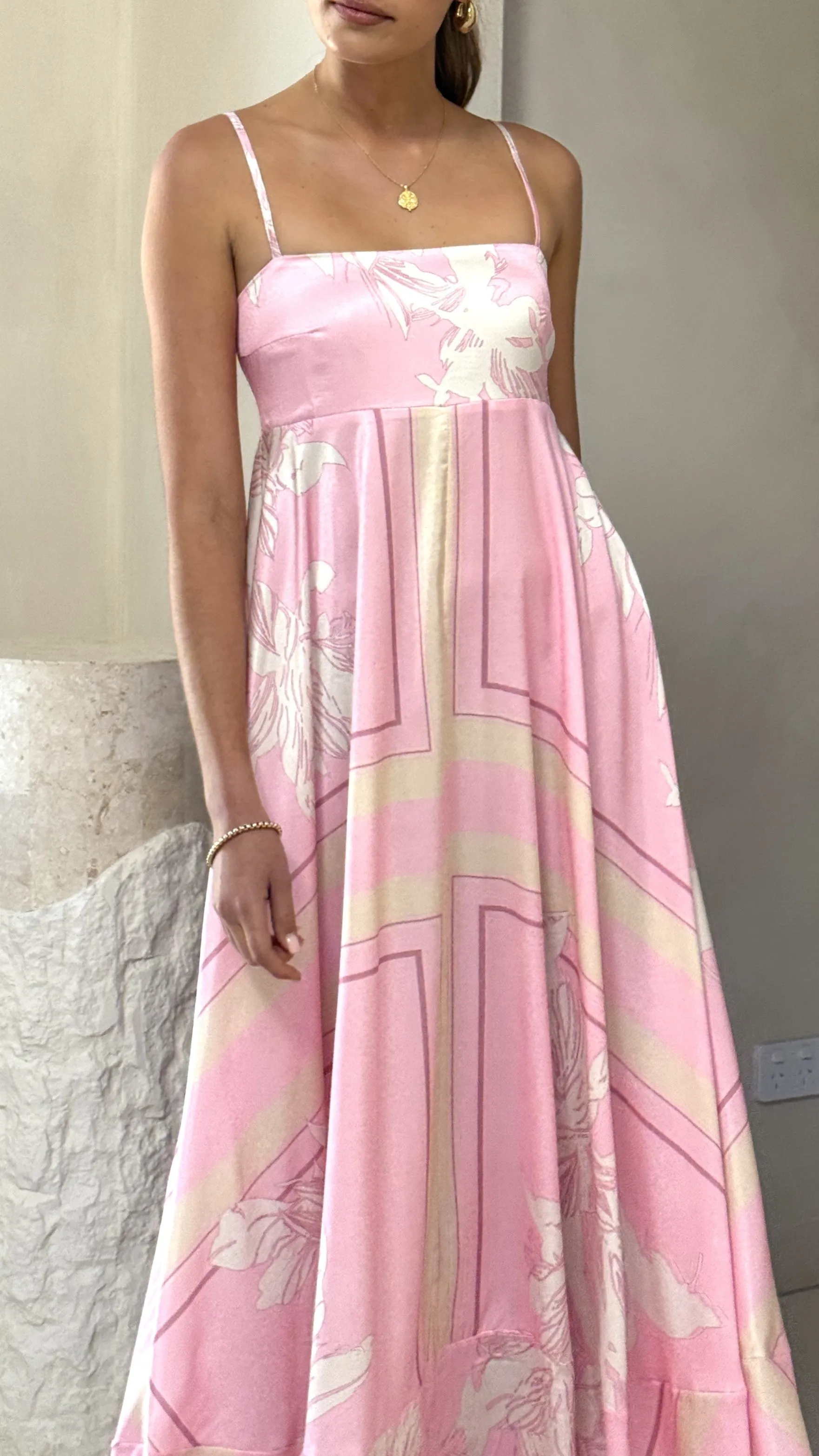 Kaethe Maxi Dress - Pink/White Field Walk