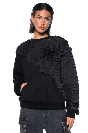 RUN IT TEXTURED CREWNECK Bold Graphics Street Look