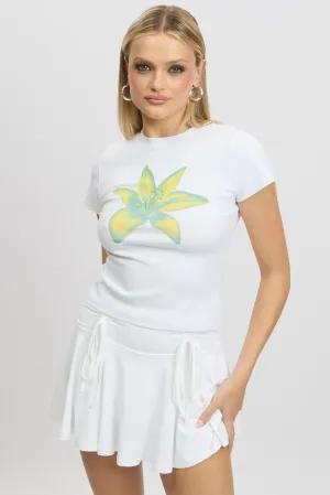 Essential Top Light Comfort White Graphic Tee Short Sleeve