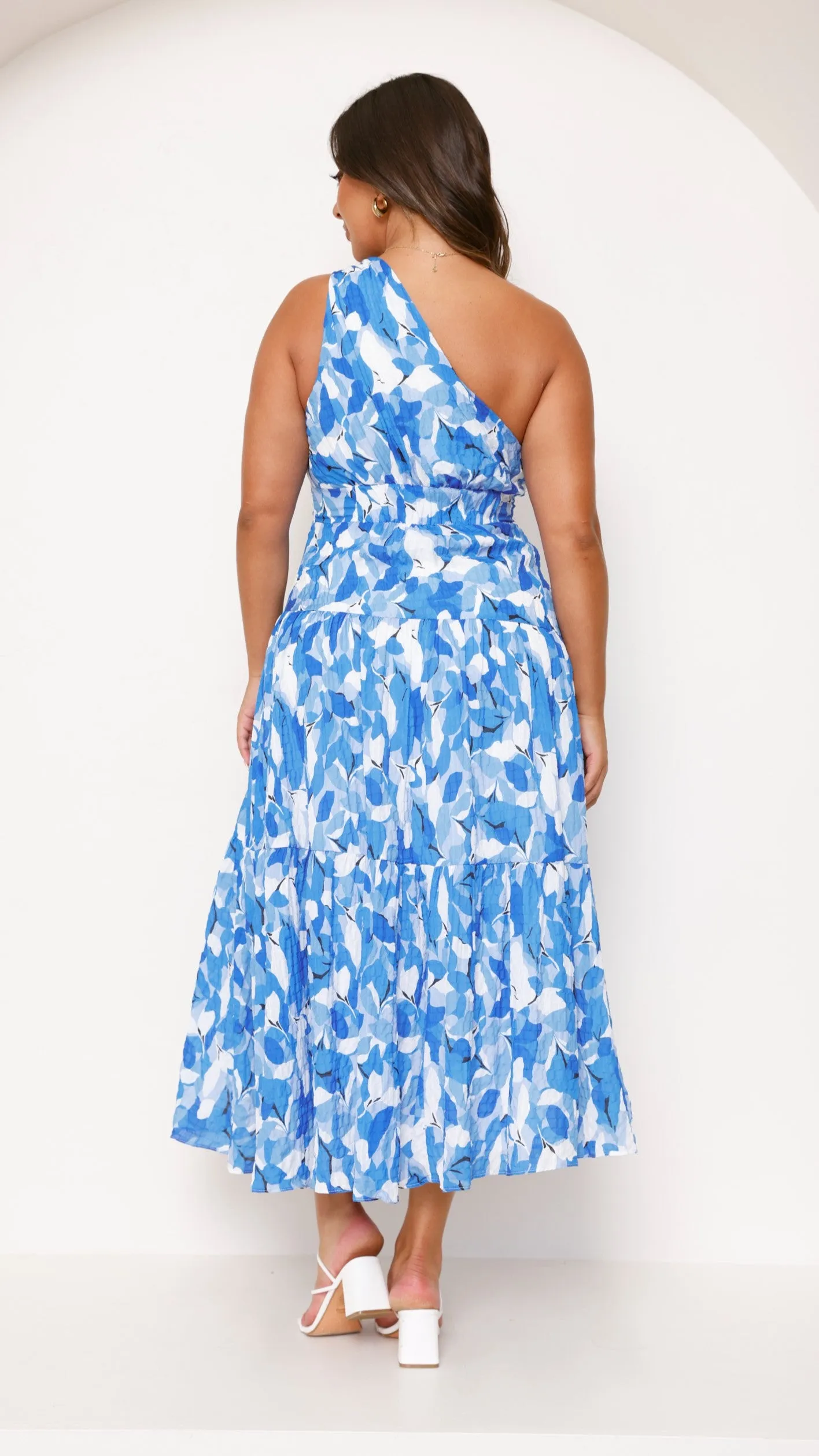 Beautiful event maxi Bold printed floor dress Jayma Maxi Dress - Blue Floral
