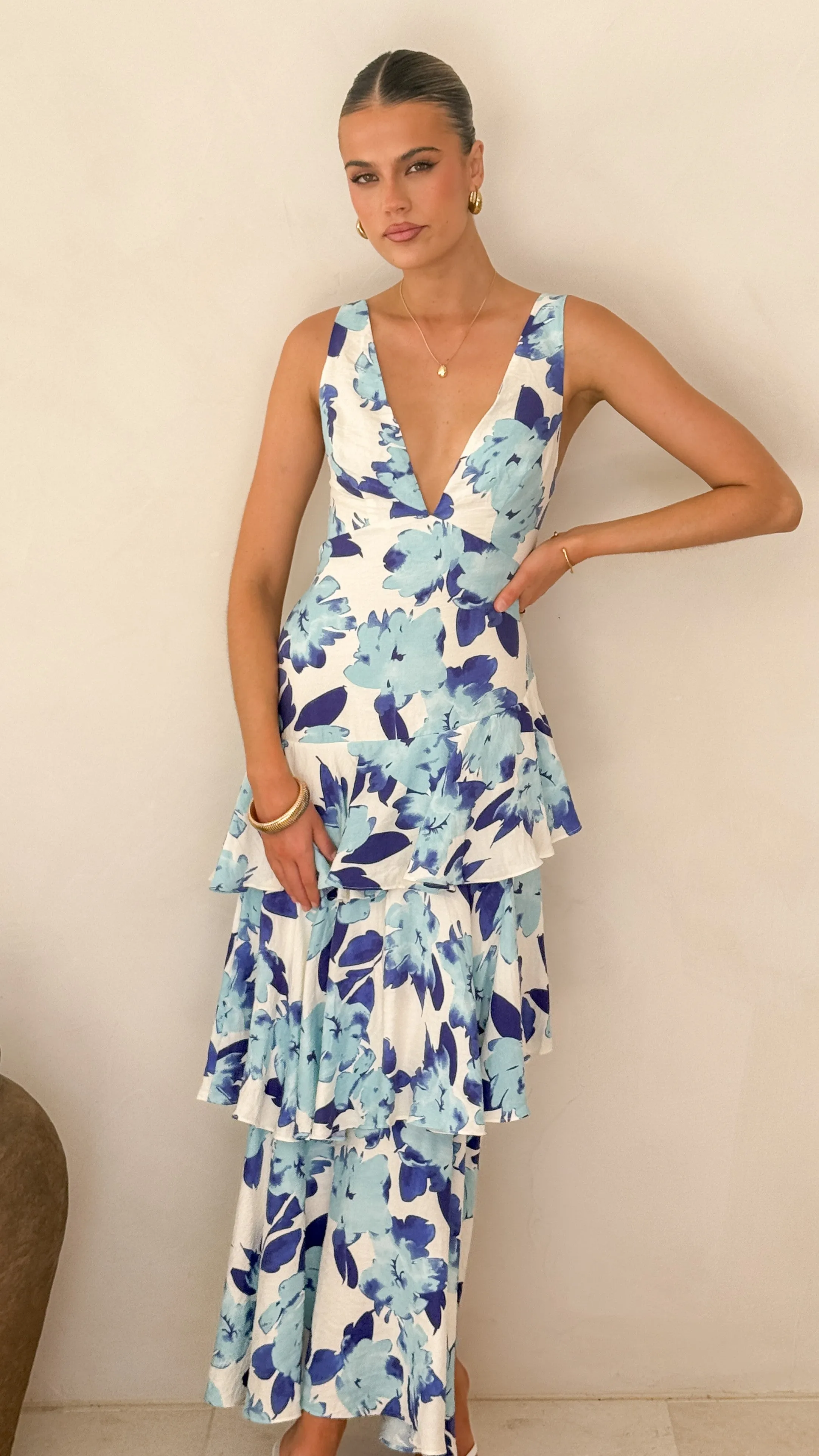 This dress creates a flattering silhouette while remaining breathable and comfortable Soft Dawn Stasie Maxi Dress - Blue Floral